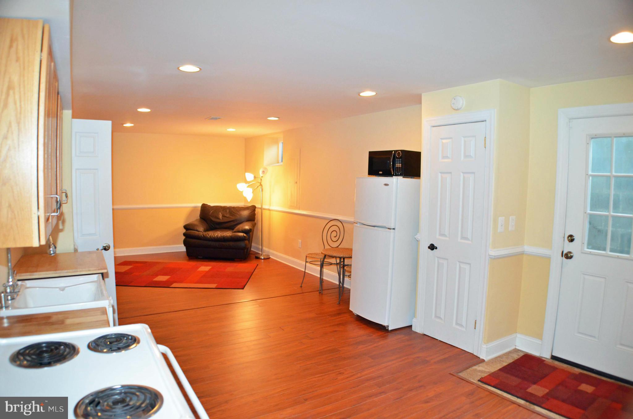 FOX MILL ESTATES - Residential