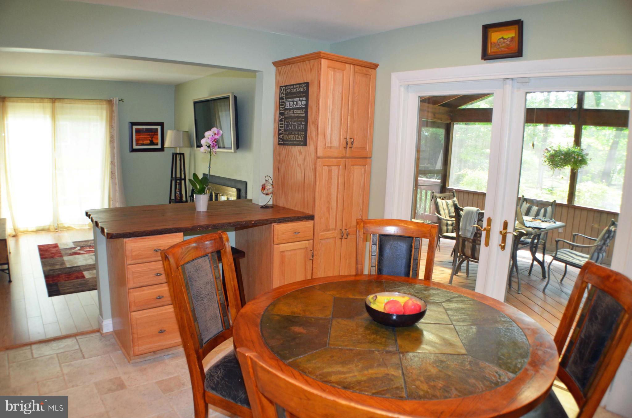 FOX MILL ESTATES - Residential