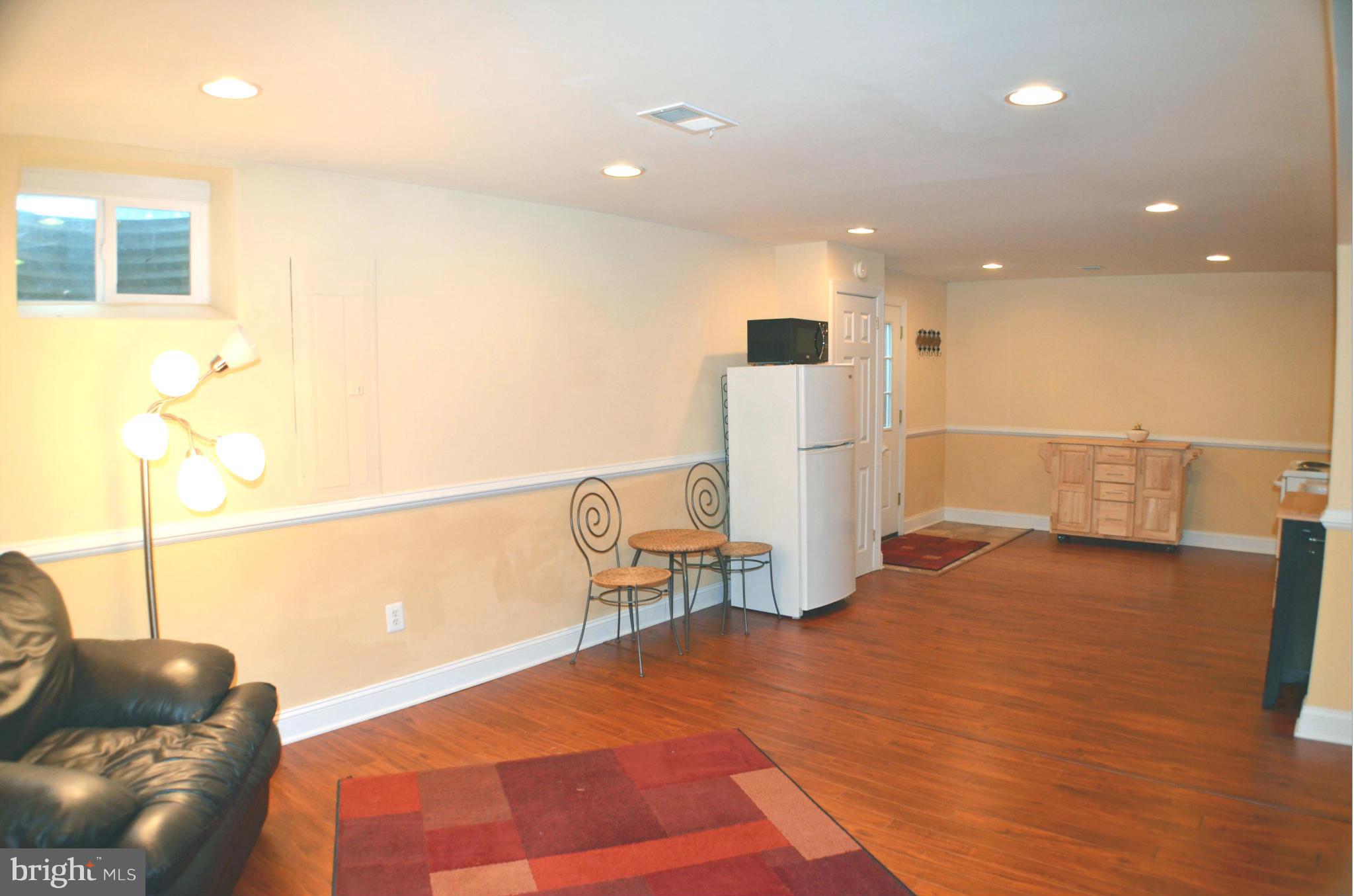 FOX MILL ESTATES - Residential