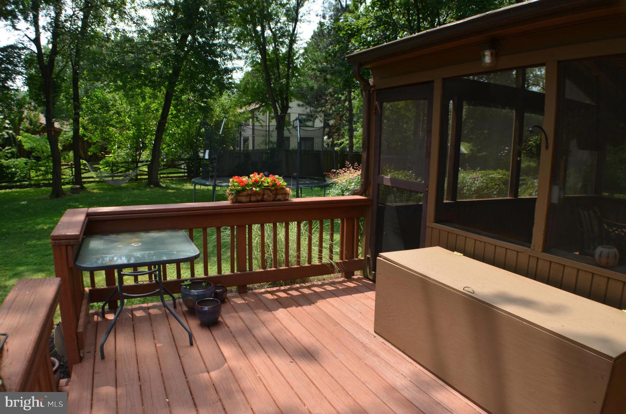 FOX MILL ESTATES - Residential