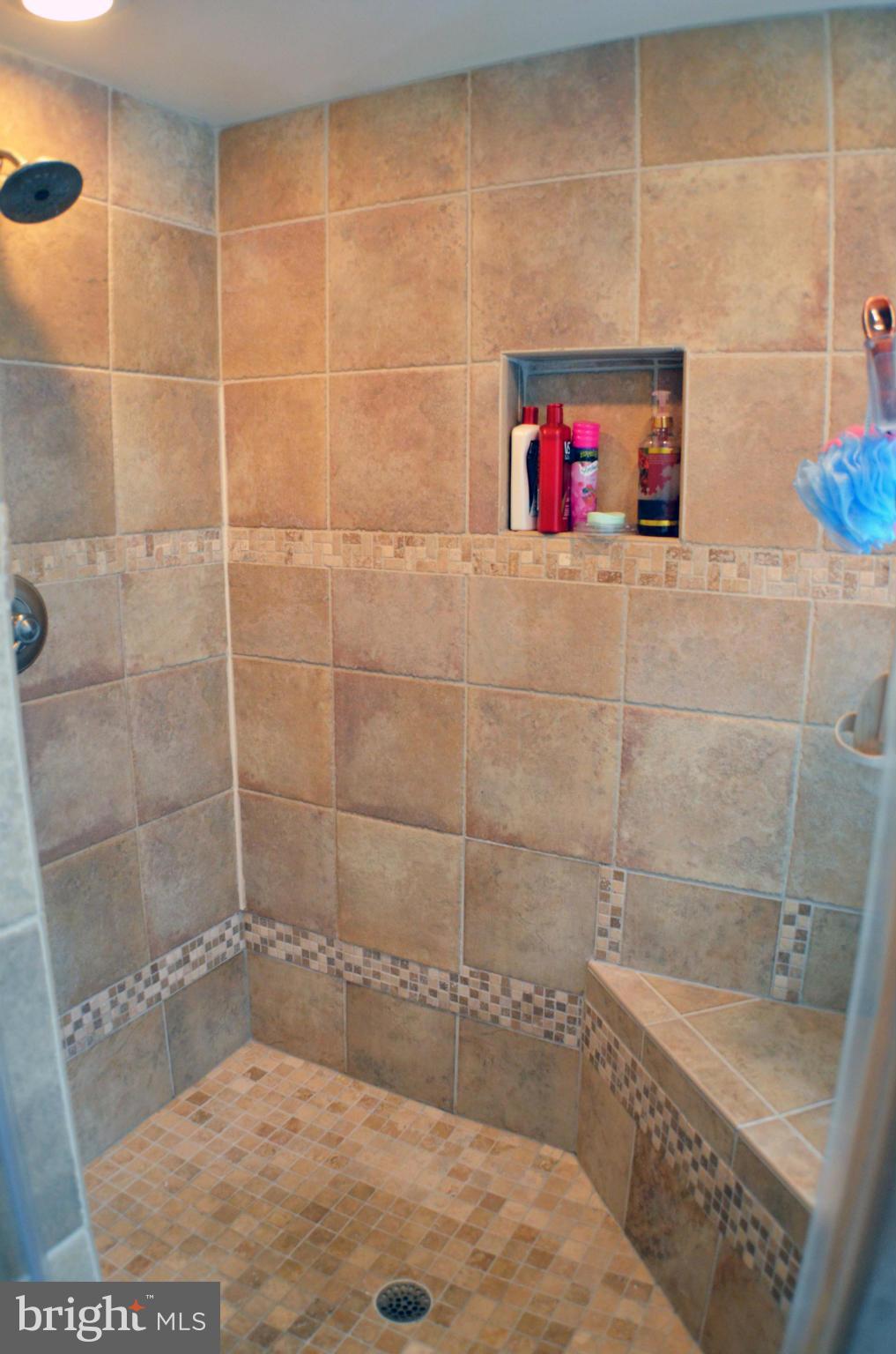 FOX MILL ESTATES - Residential