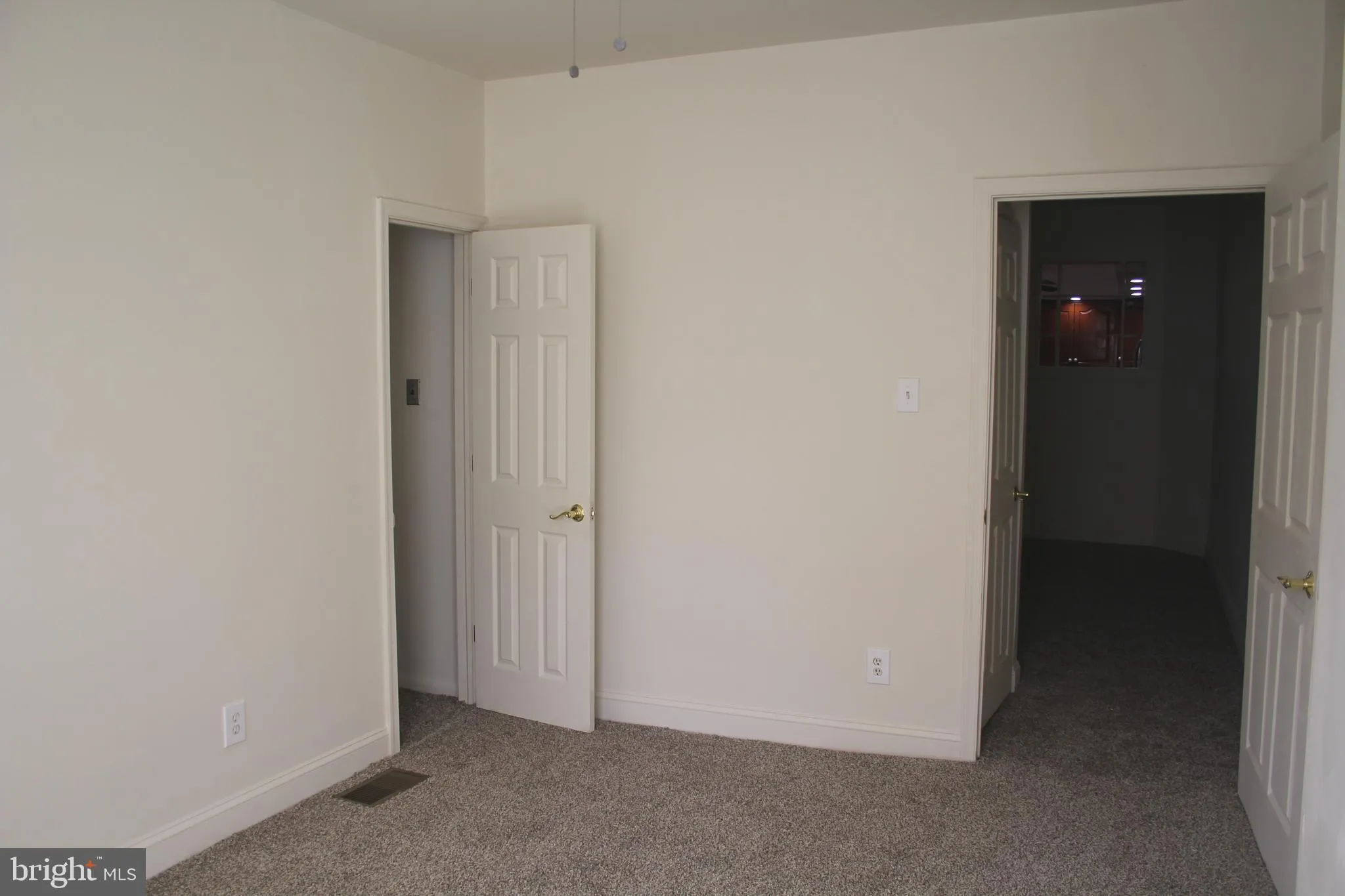 Conshohocken, Pennsylvania 19428, United States, 3 Bedrooms Bedrooms, ,3 BathroomsBathrooms,Residential,Active,191591