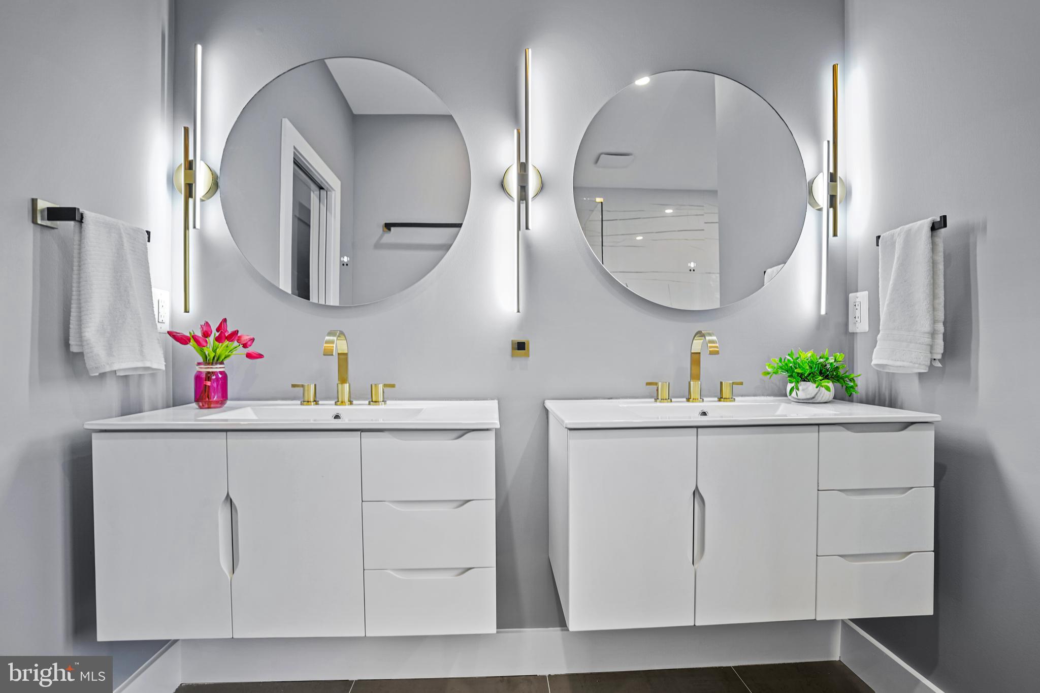 FALLS PARK - Residential