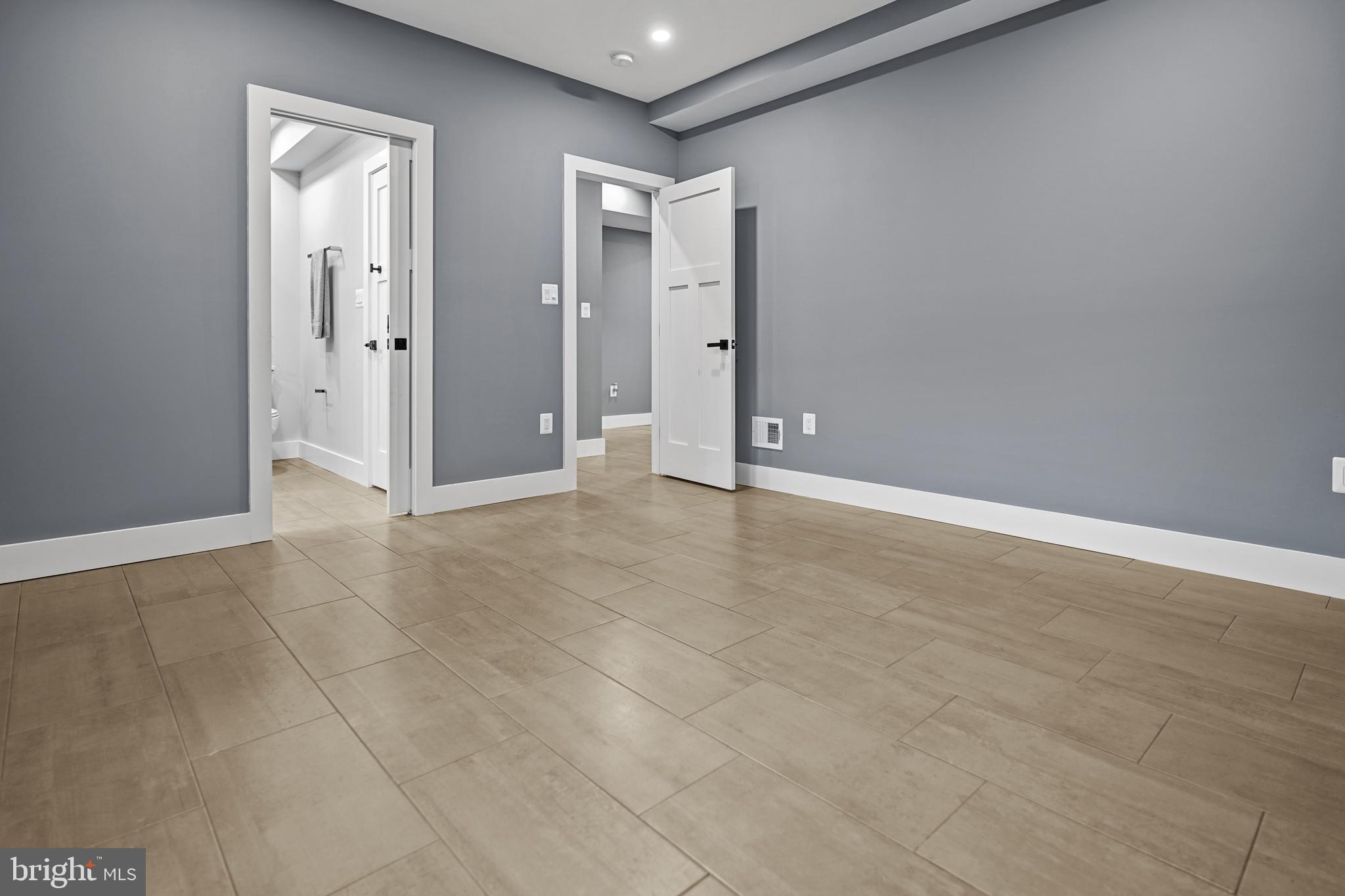 FALLS PARK - Residential