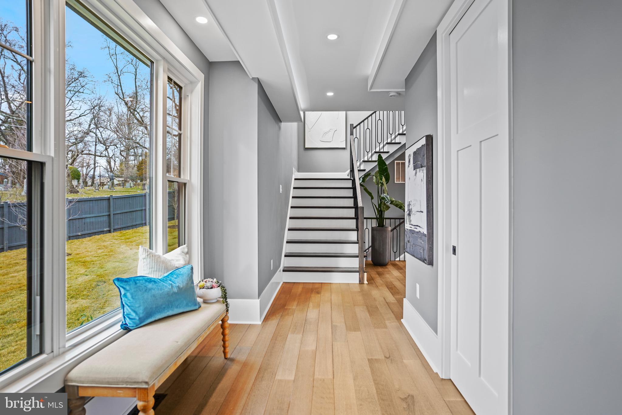 FALLS PARK - Residential