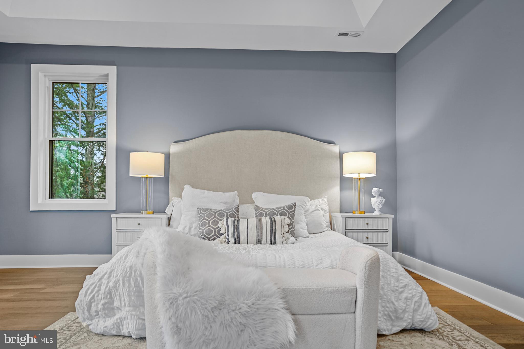 FALLS PARK - Residential