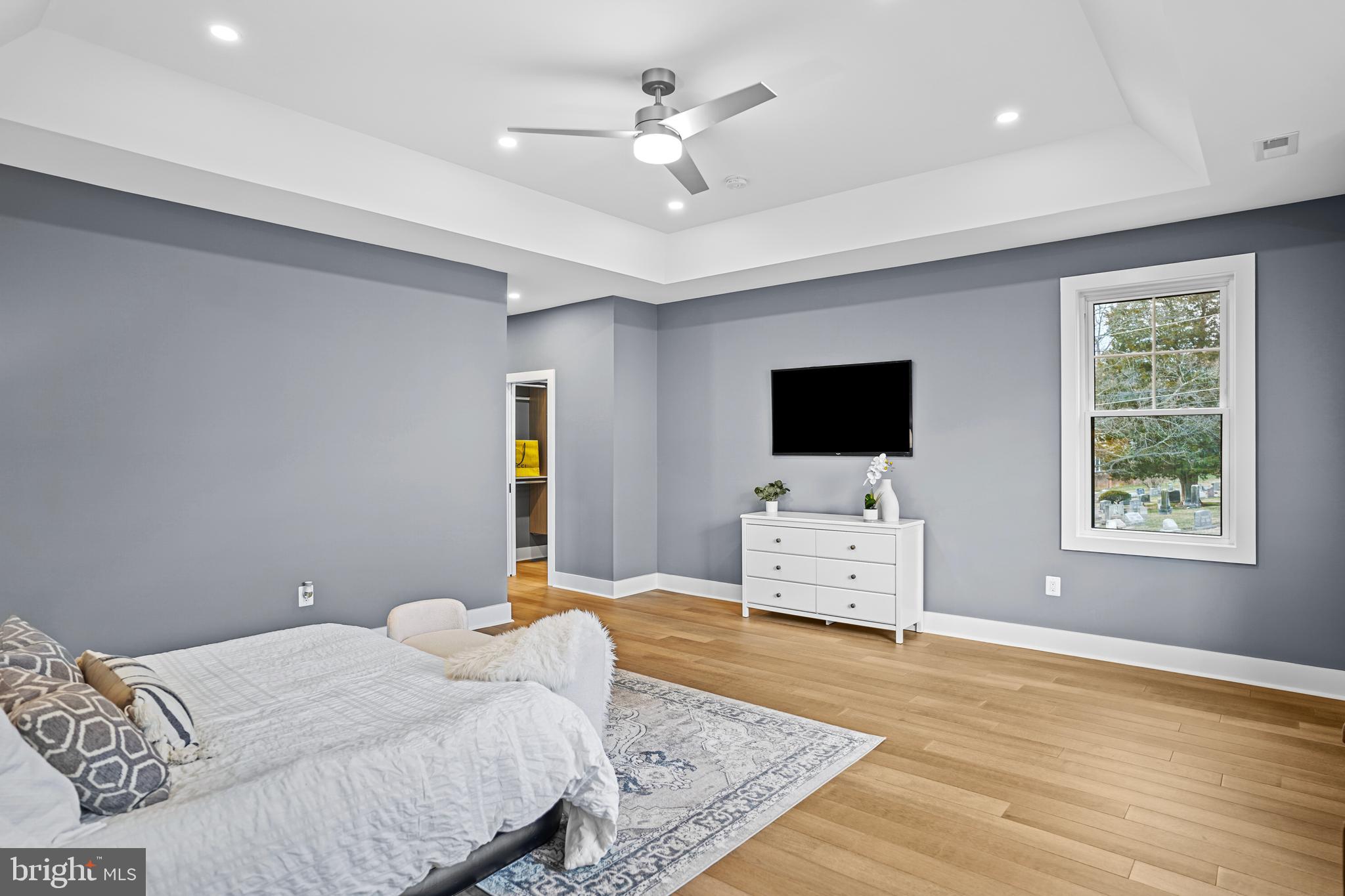 FALLS PARK - Residential