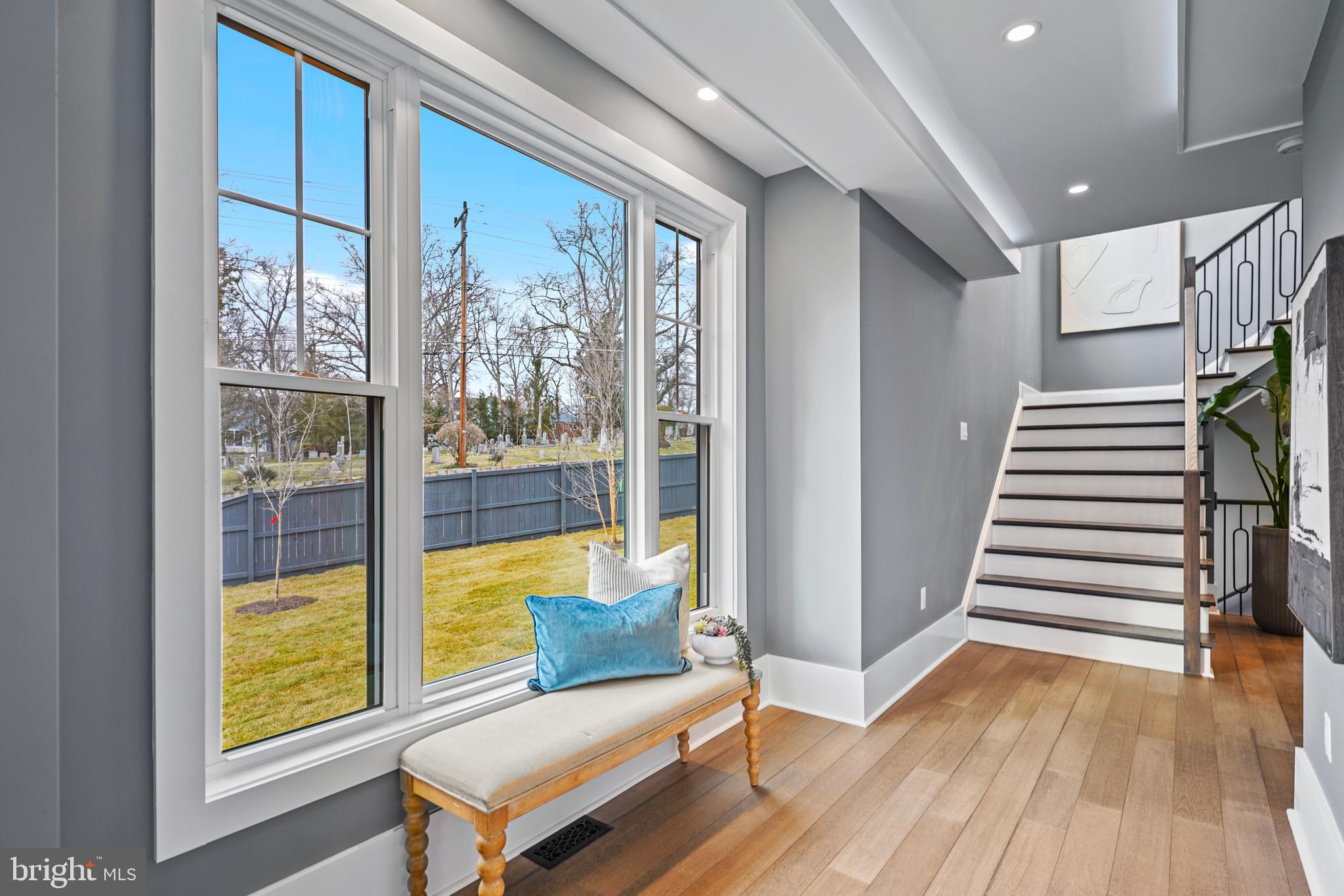 FALLS PARK - Residential