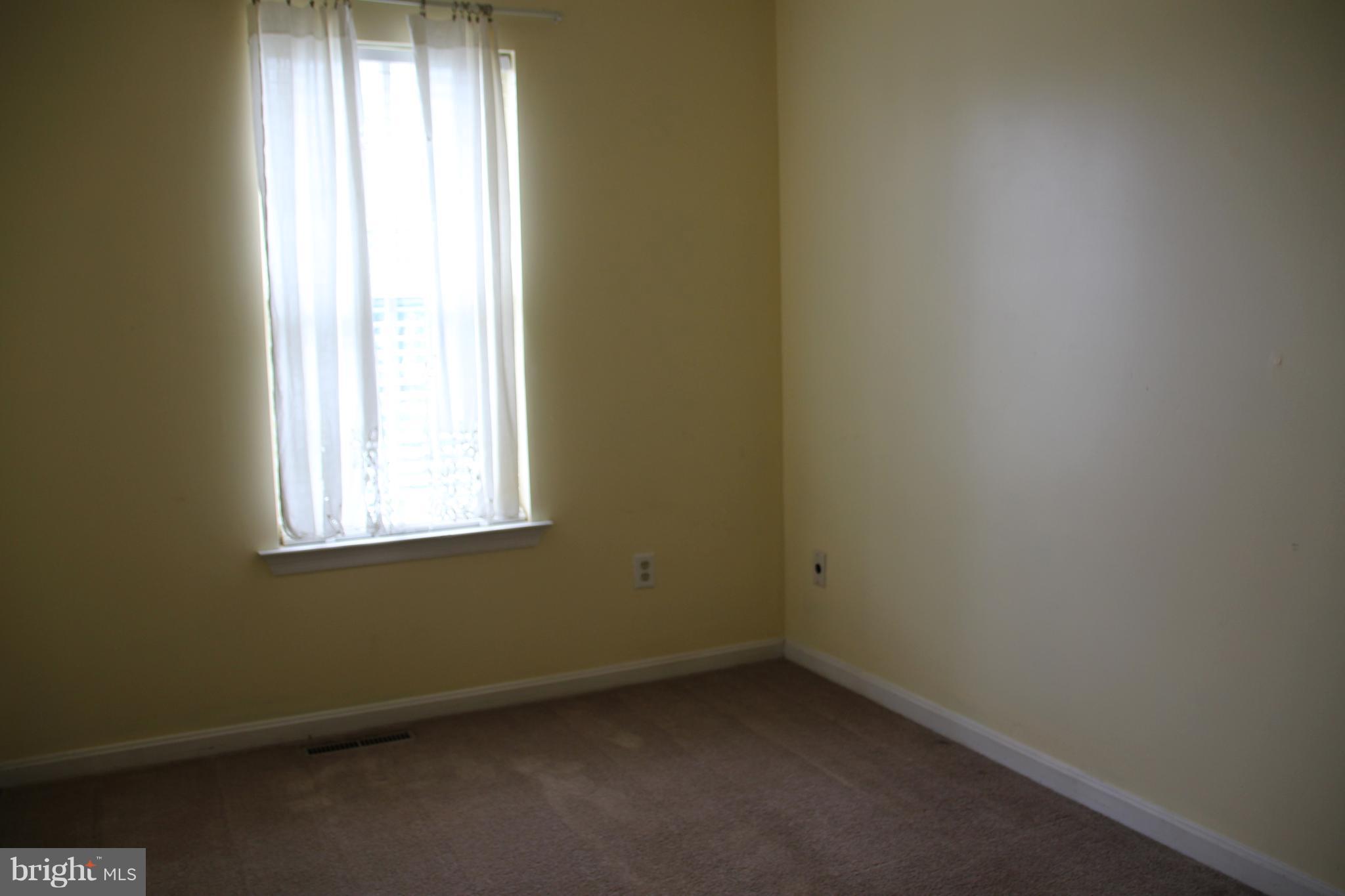 SOUTHGATE CENTER - Residential