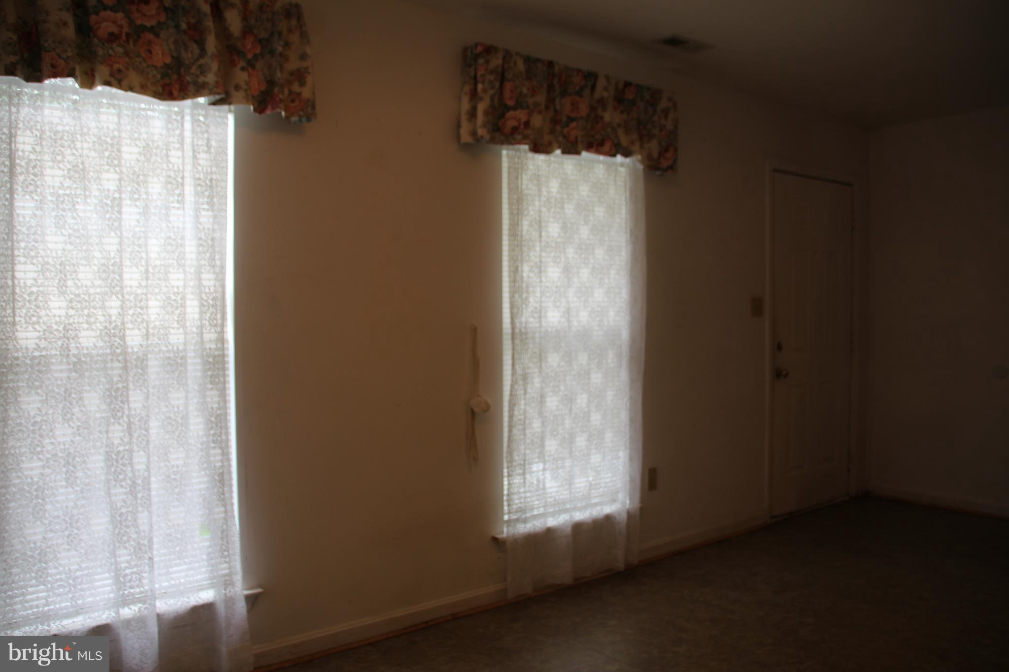 SOUTHGATE CENTER - Residential