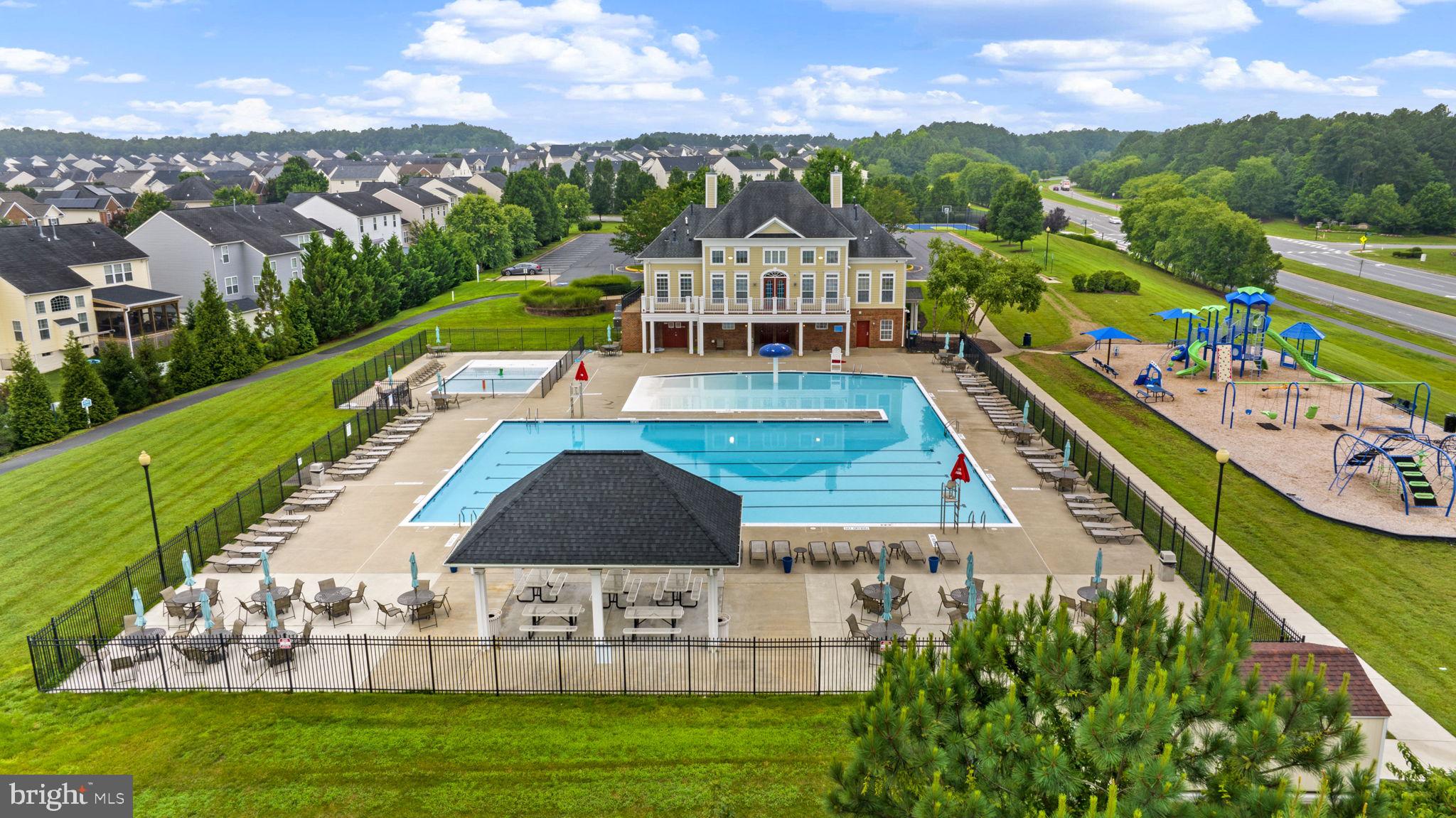 LEES PARKE - Residential