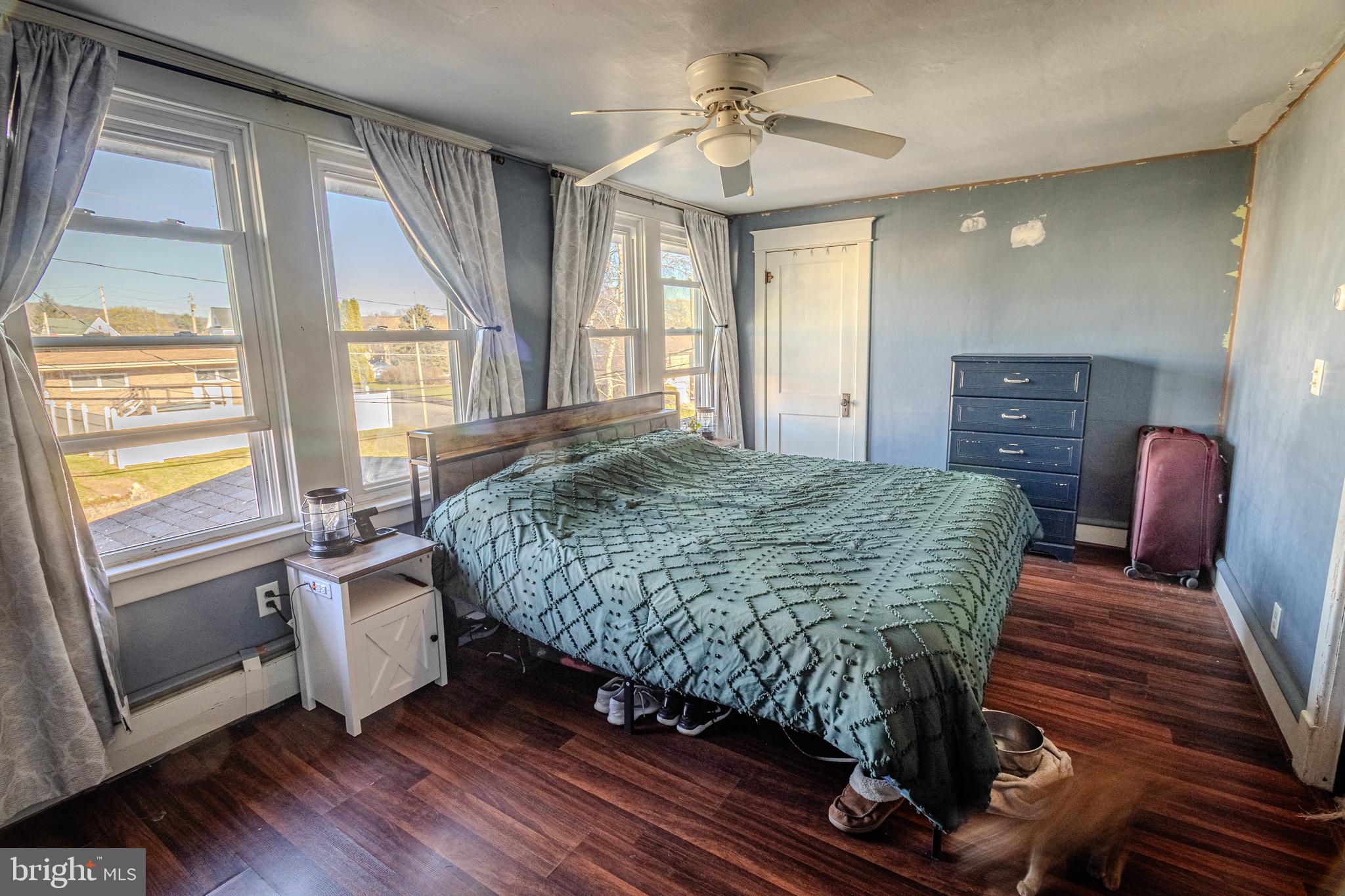 FRACKVILLE - Residential