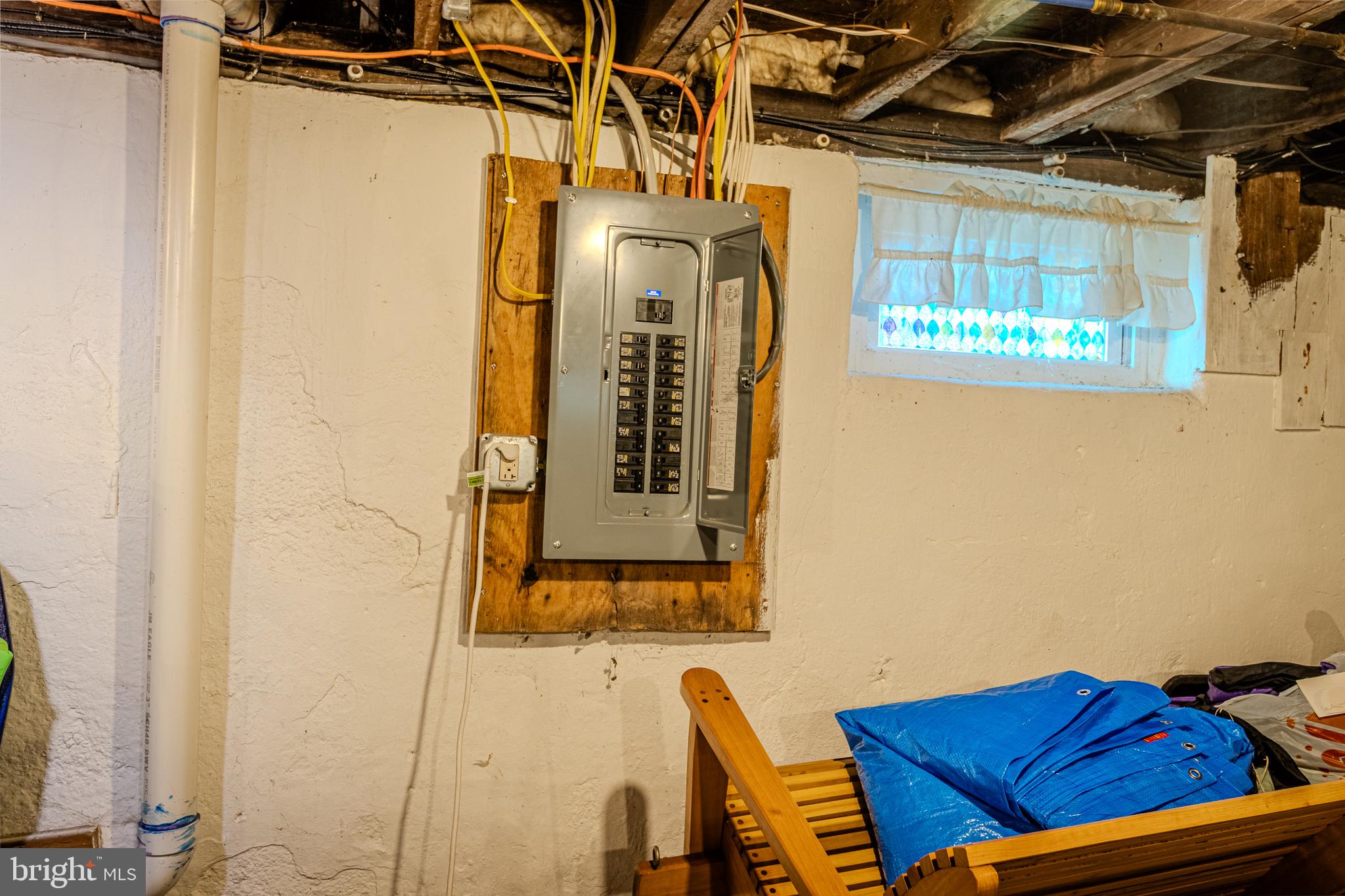 FRACKVILLE - Residential