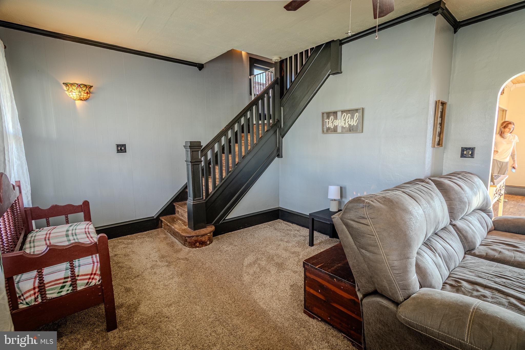 FRACKVILLE - Residential