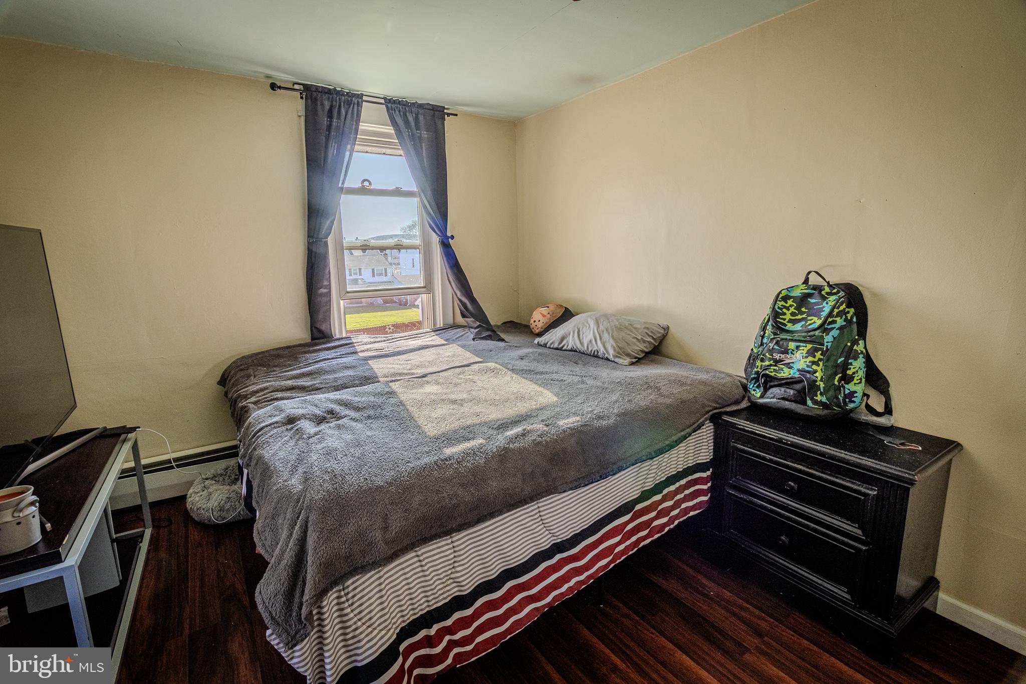 FRACKVILLE - Residential