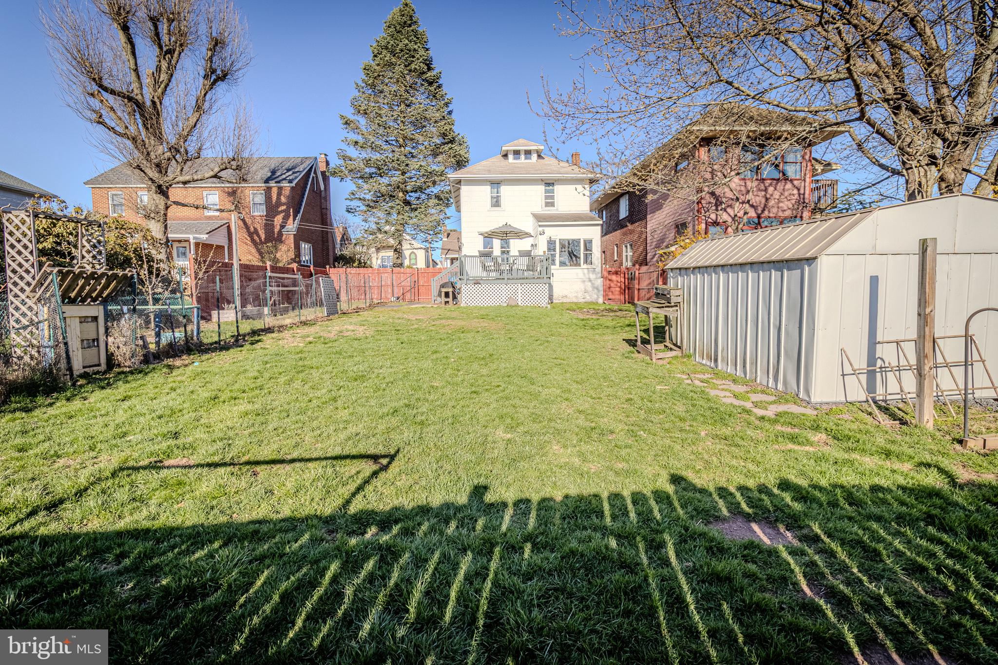 FRACKVILLE - Residential