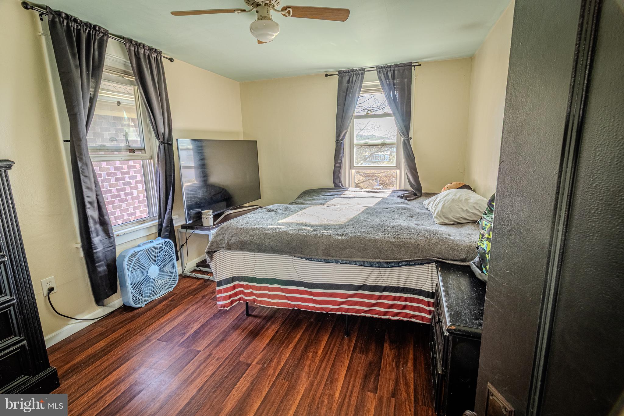 FRACKVILLE - Residential