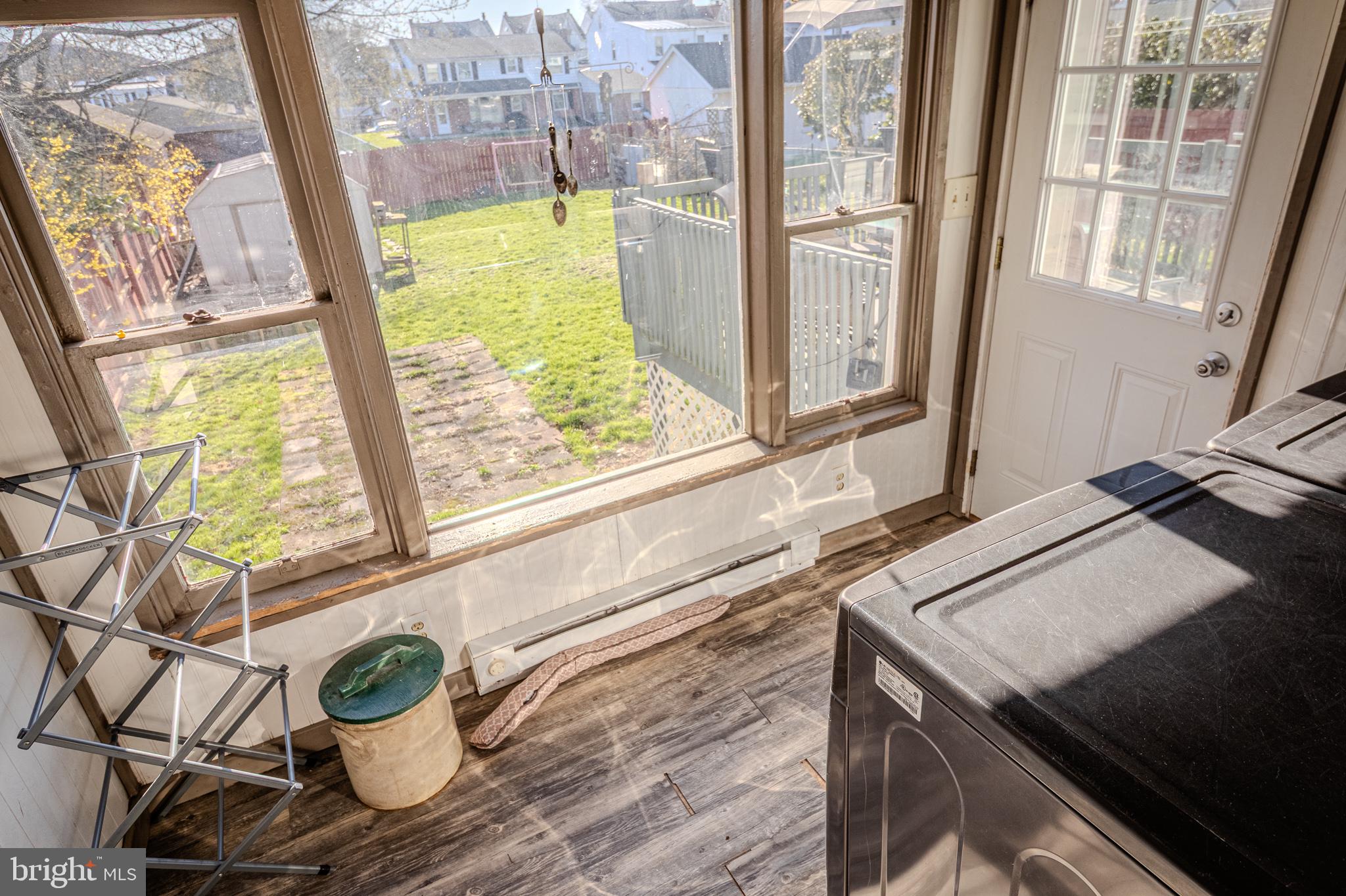 FRACKVILLE - Residential