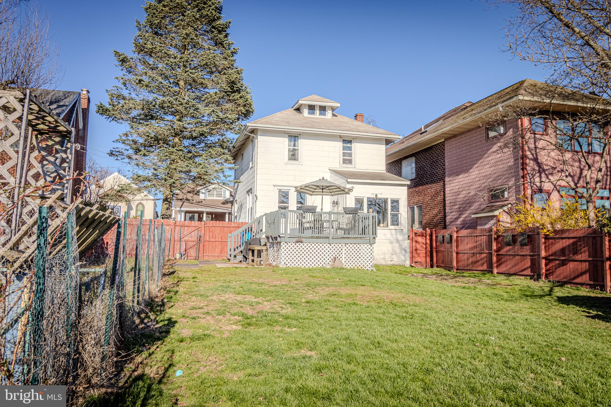 FRACKVILLE - Residential