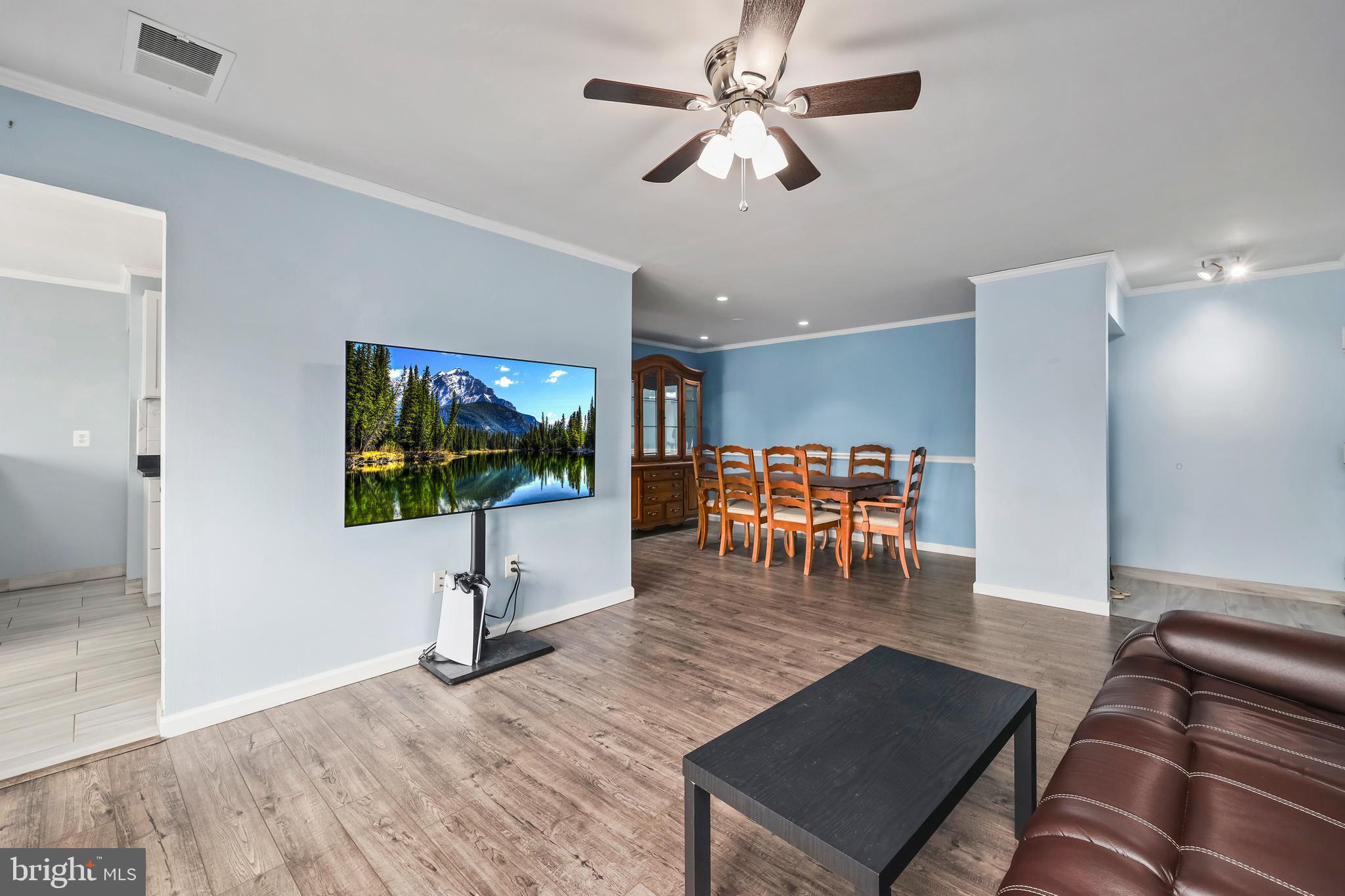 JEFFERSON MEWS - Residential