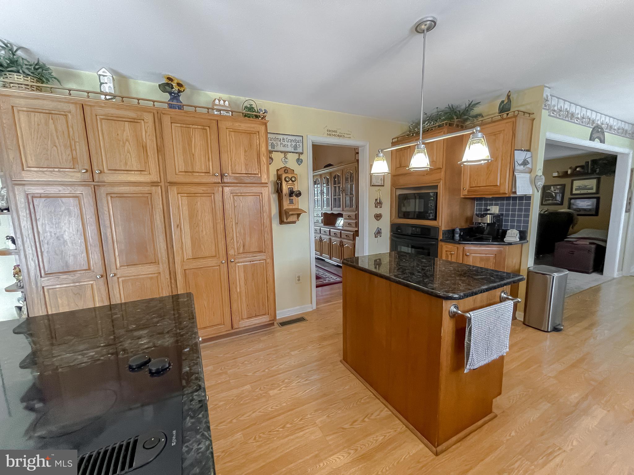 RIVERSIDE FARMS - Residential