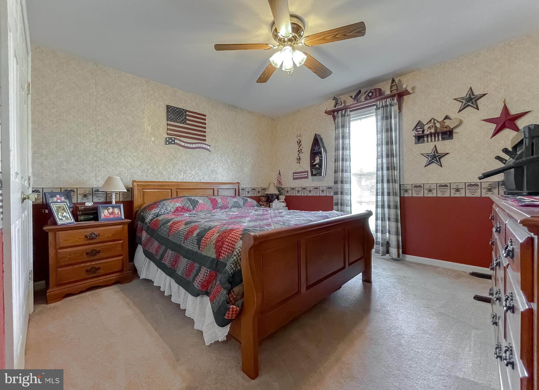 RIVERSIDE FARMS - Residential