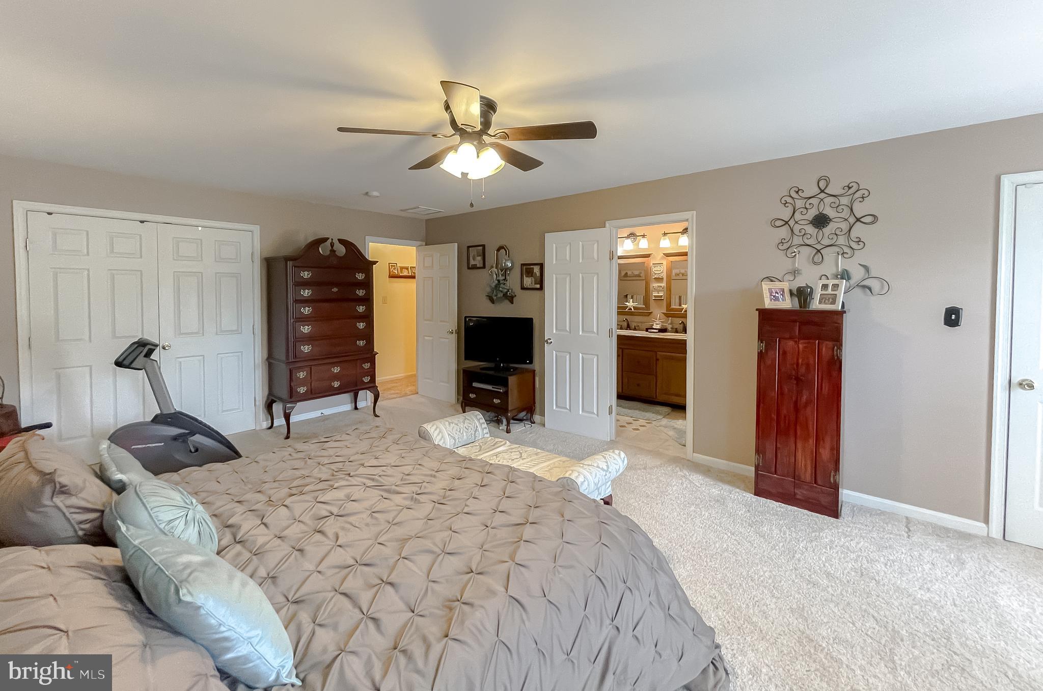 RIVERSIDE FARMS - Residential