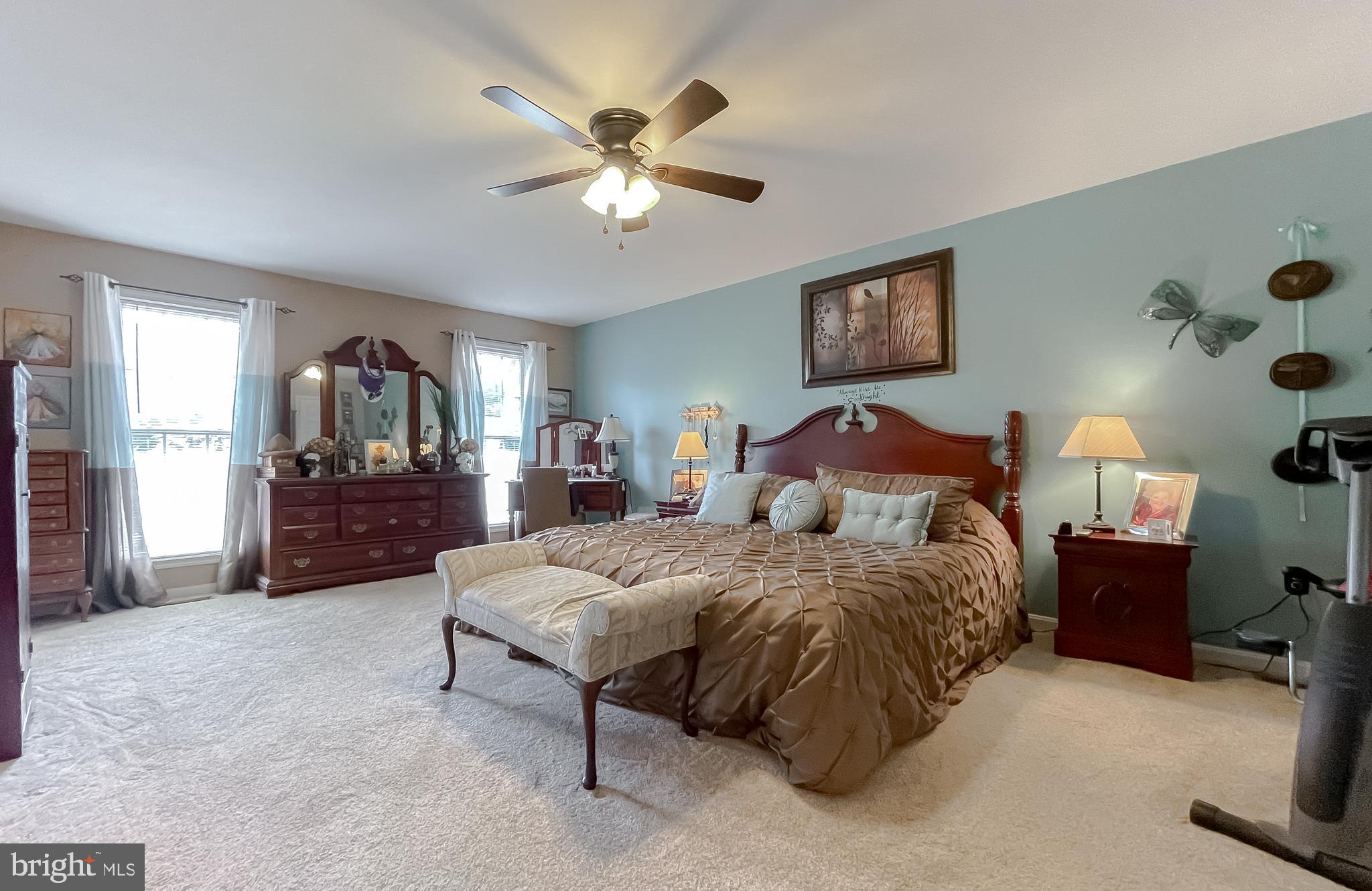 RIVERSIDE FARMS - Residential