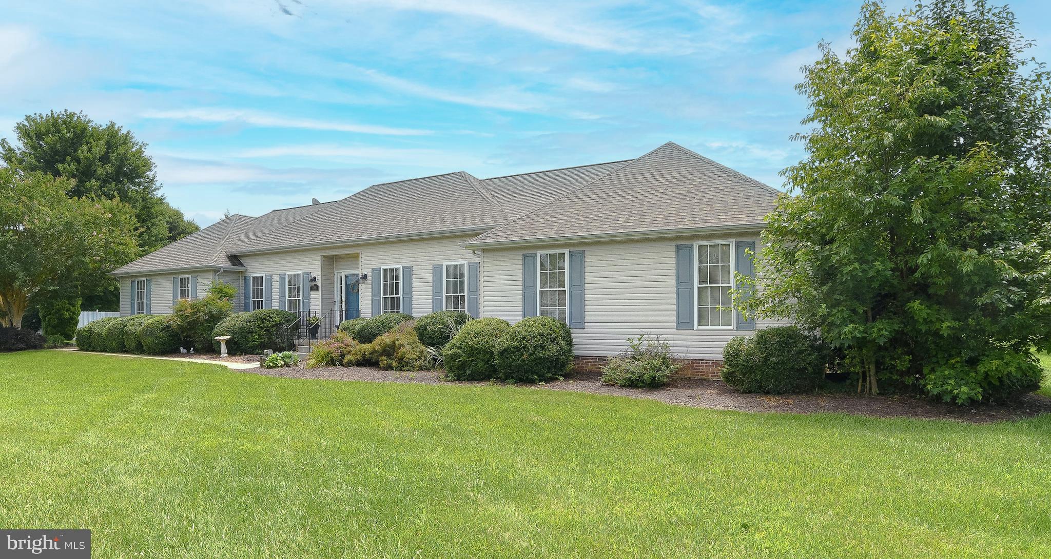 RIVERSIDE FARMS - Residential