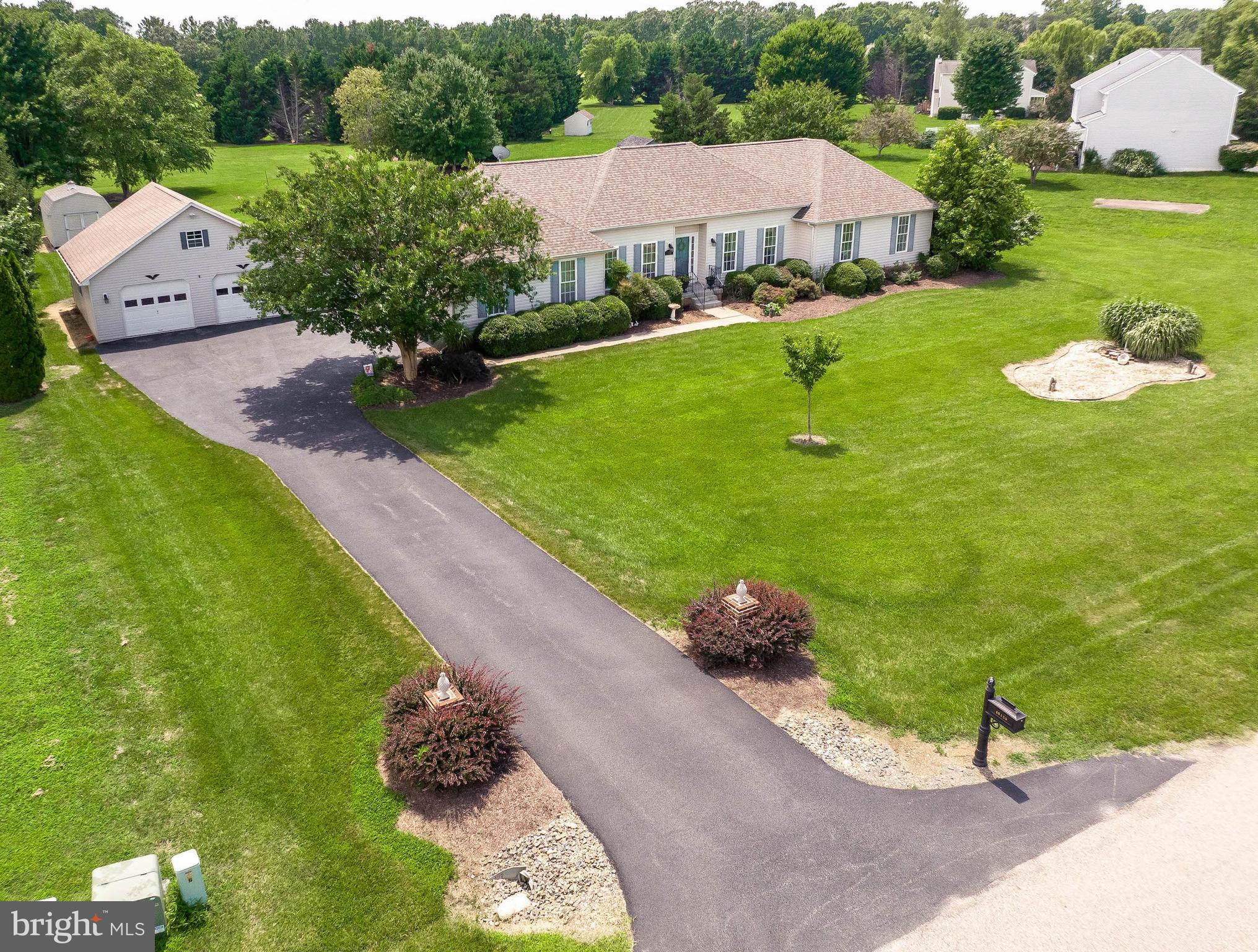 RIVERSIDE FARMS - Residential