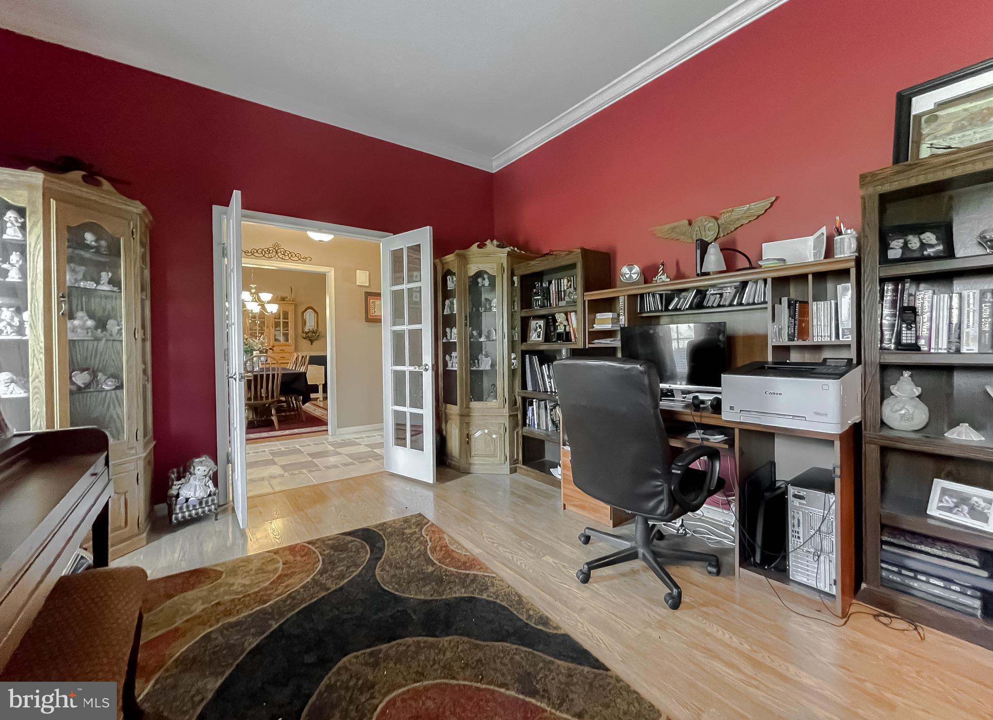 RIVERSIDE FARMS - Residential