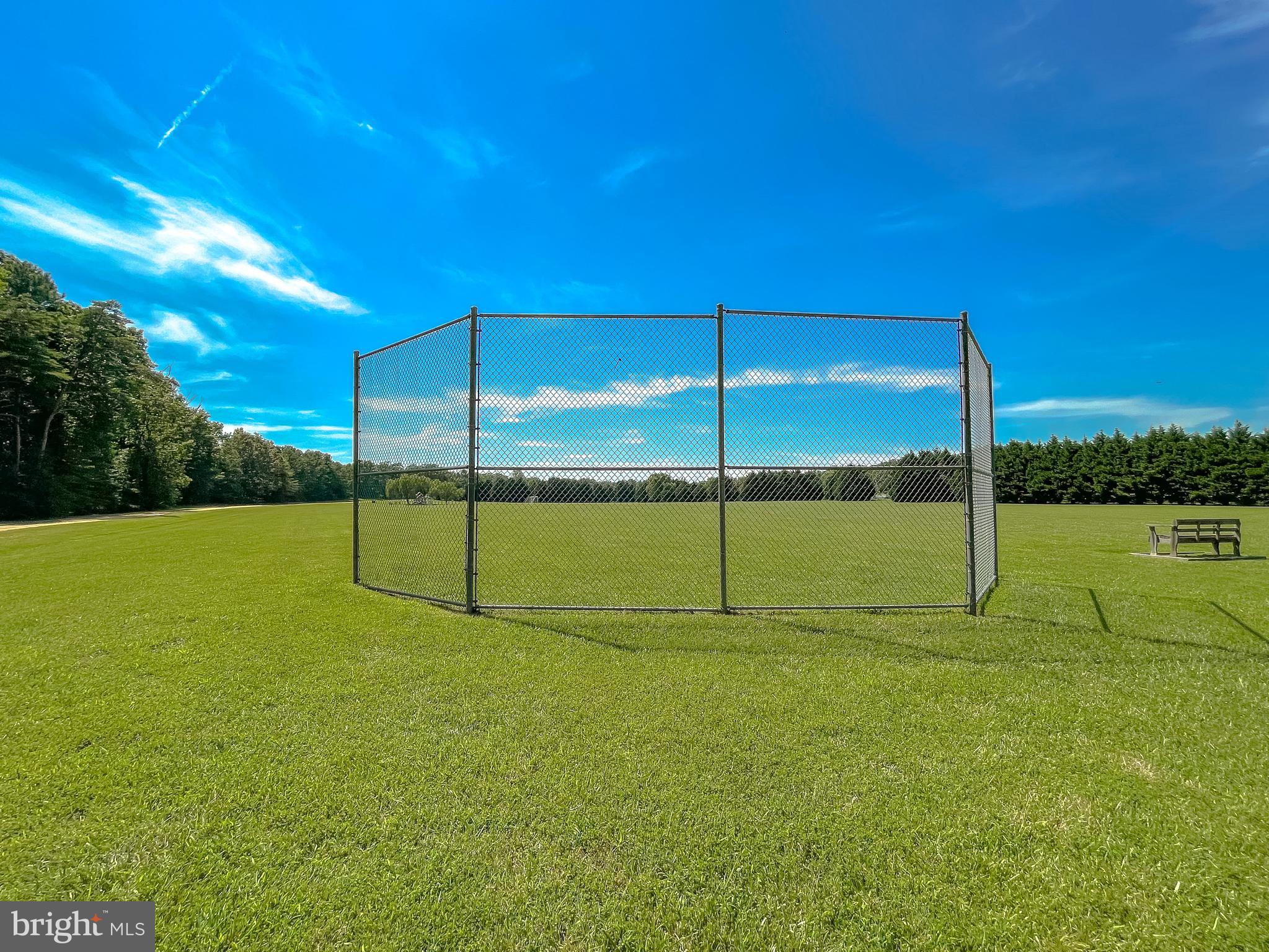 RIVERSIDE FARMS - Residential