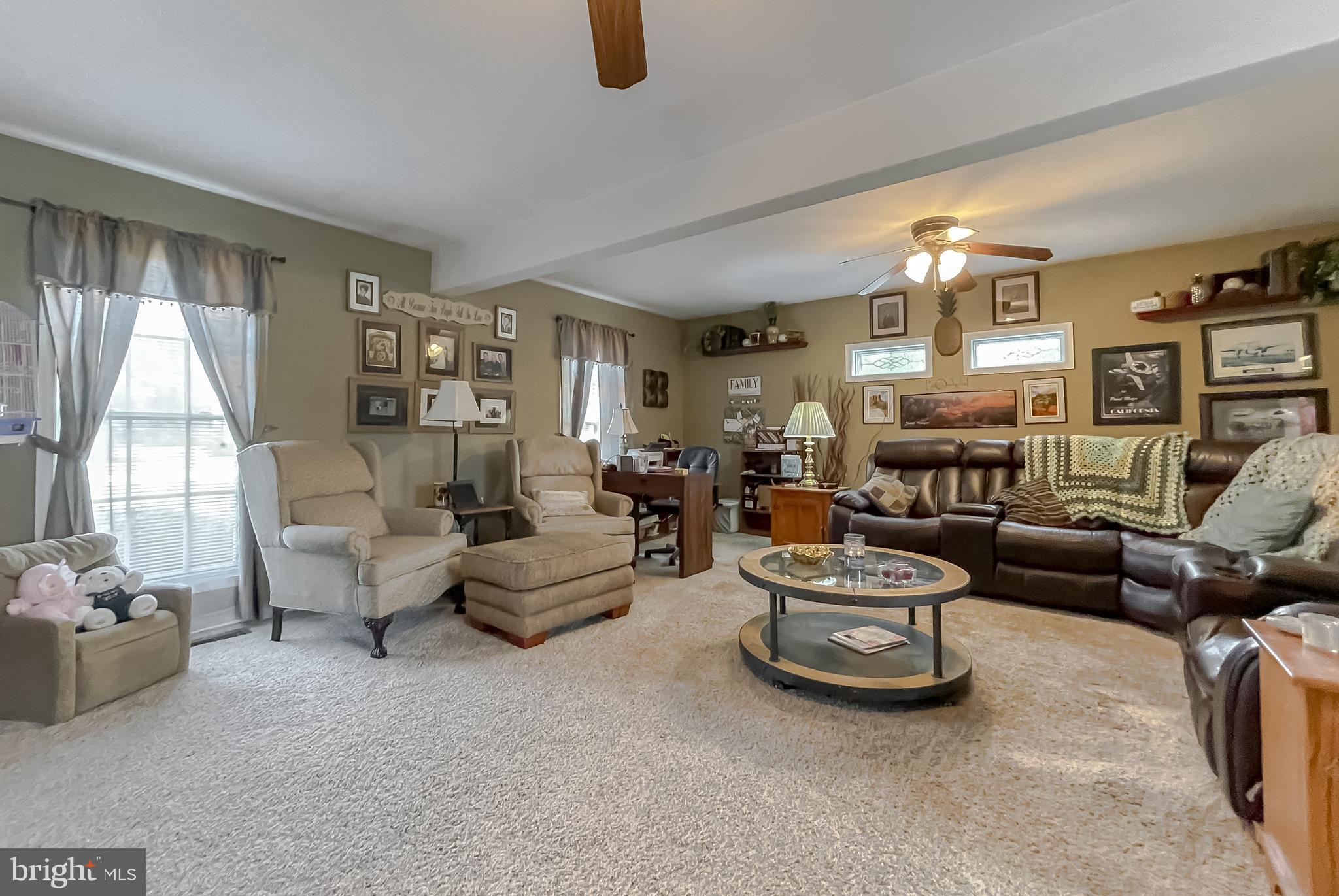 RIVERSIDE FARMS - Residential