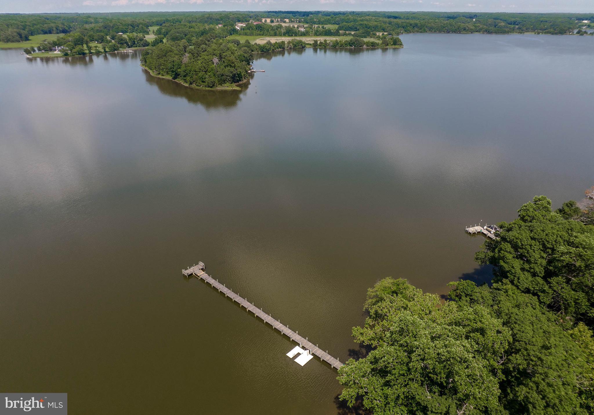 RIVERSIDE FARMS - Residential