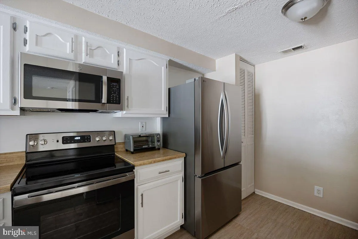 Lindenwold, New Jersey 08021, United States, 1 Bedroom Bedrooms, ,2 BathroomsBathrooms,Residential,Active,183953