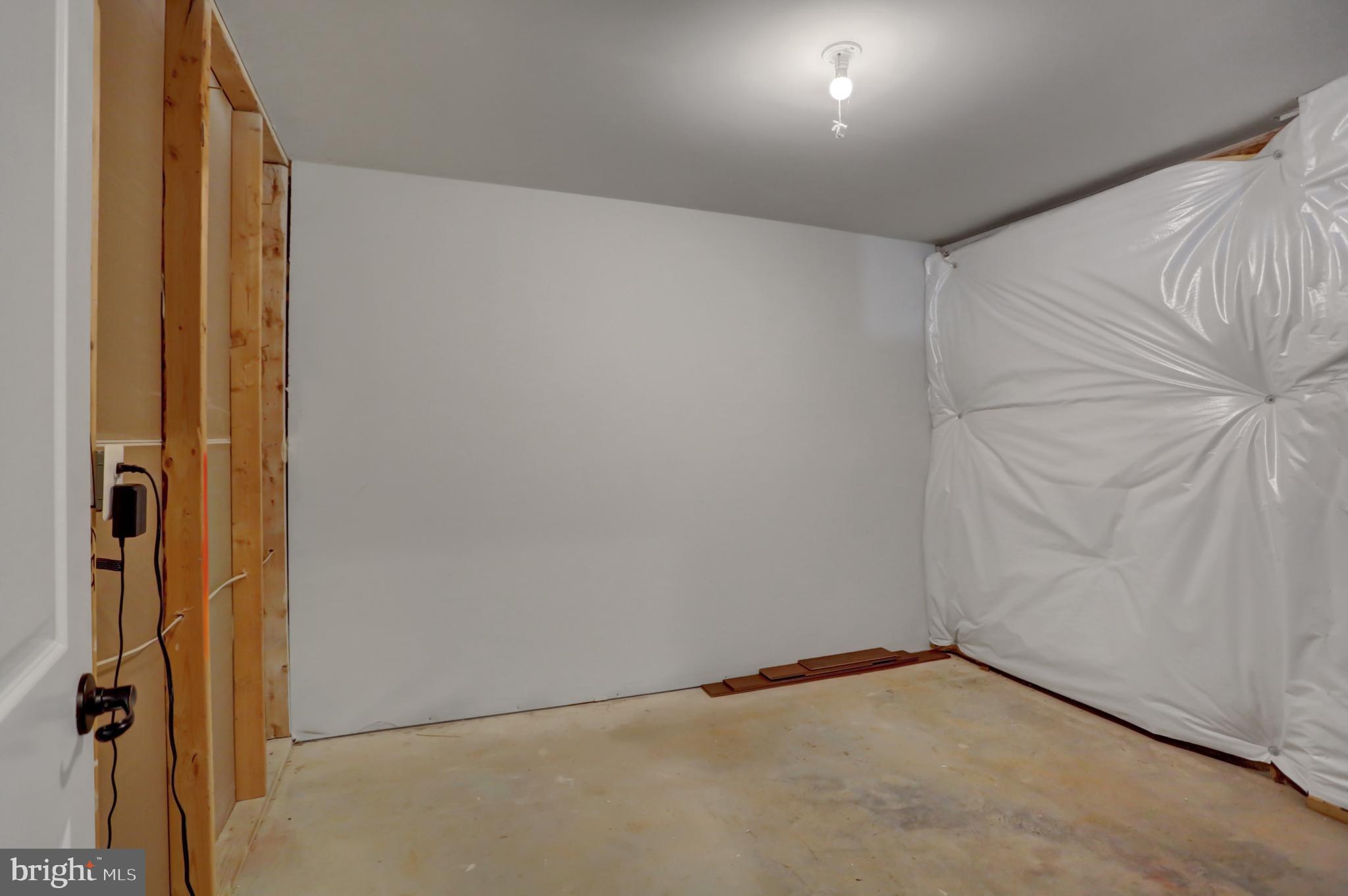 POTOMAC STATION - Residential