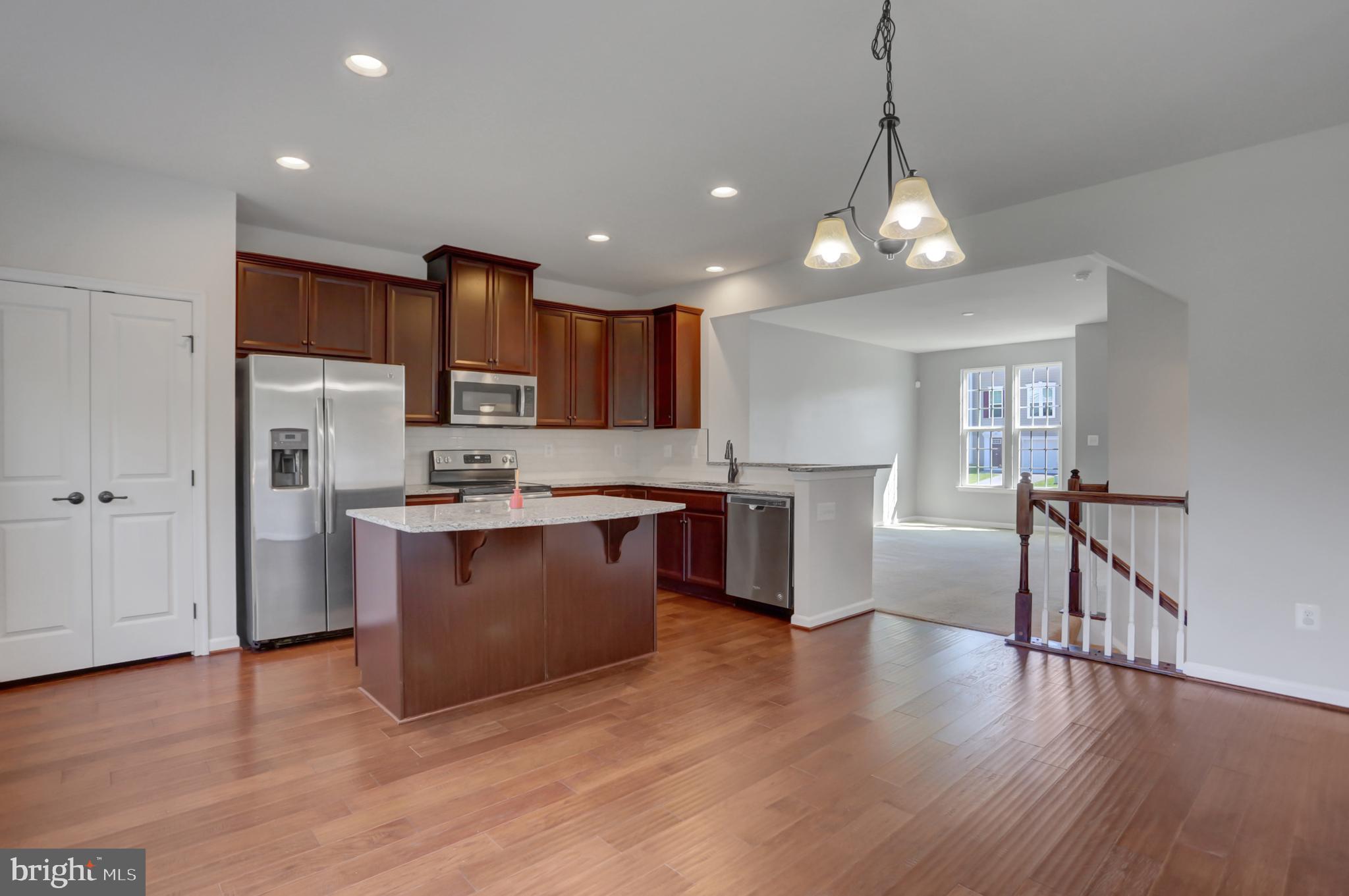 POTOMAC STATION - Residential