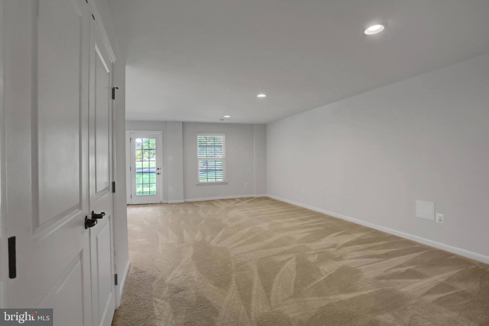 POTOMAC STATION - Residential