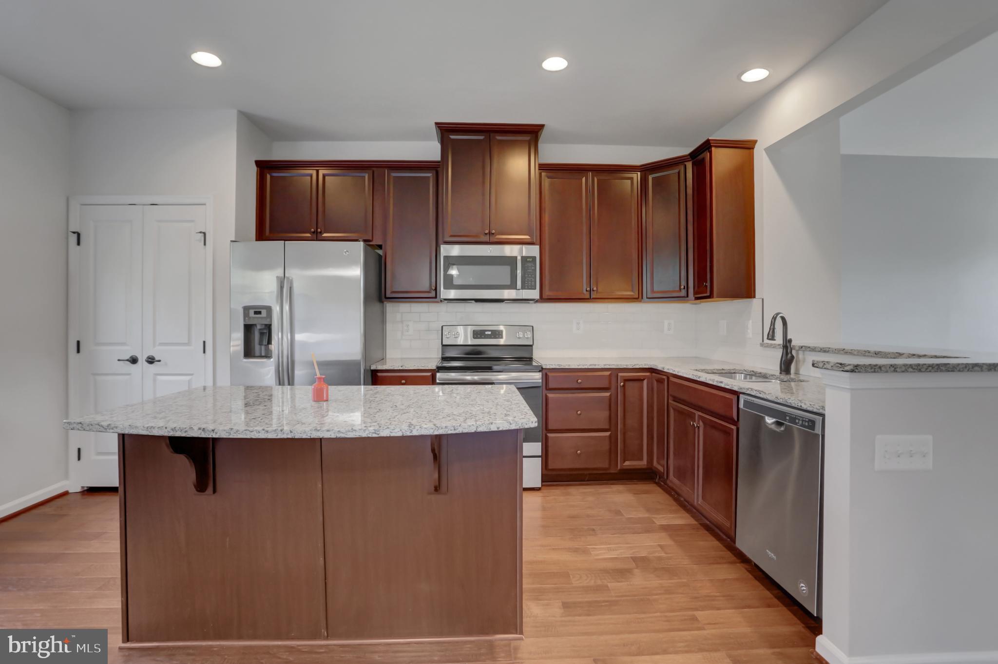 POTOMAC STATION - Residential