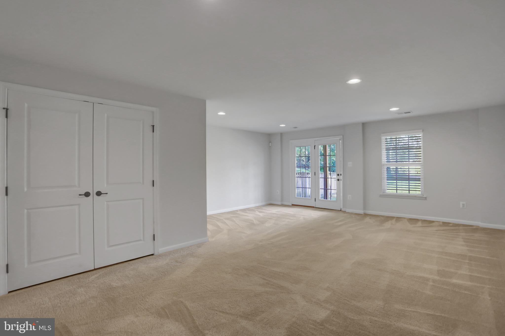 POTOMAC STATION - Residential