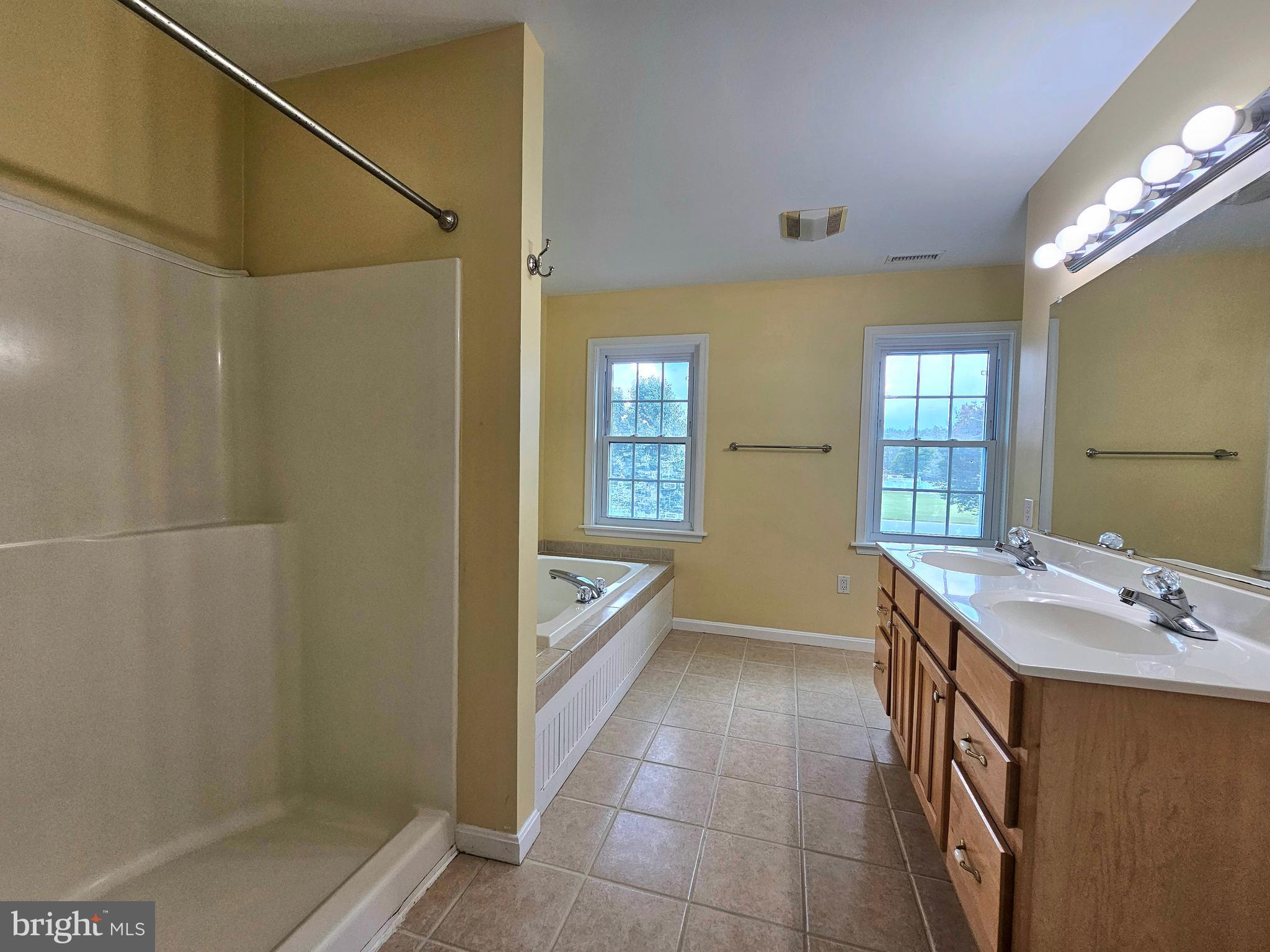 MISTY CREEK - Residential