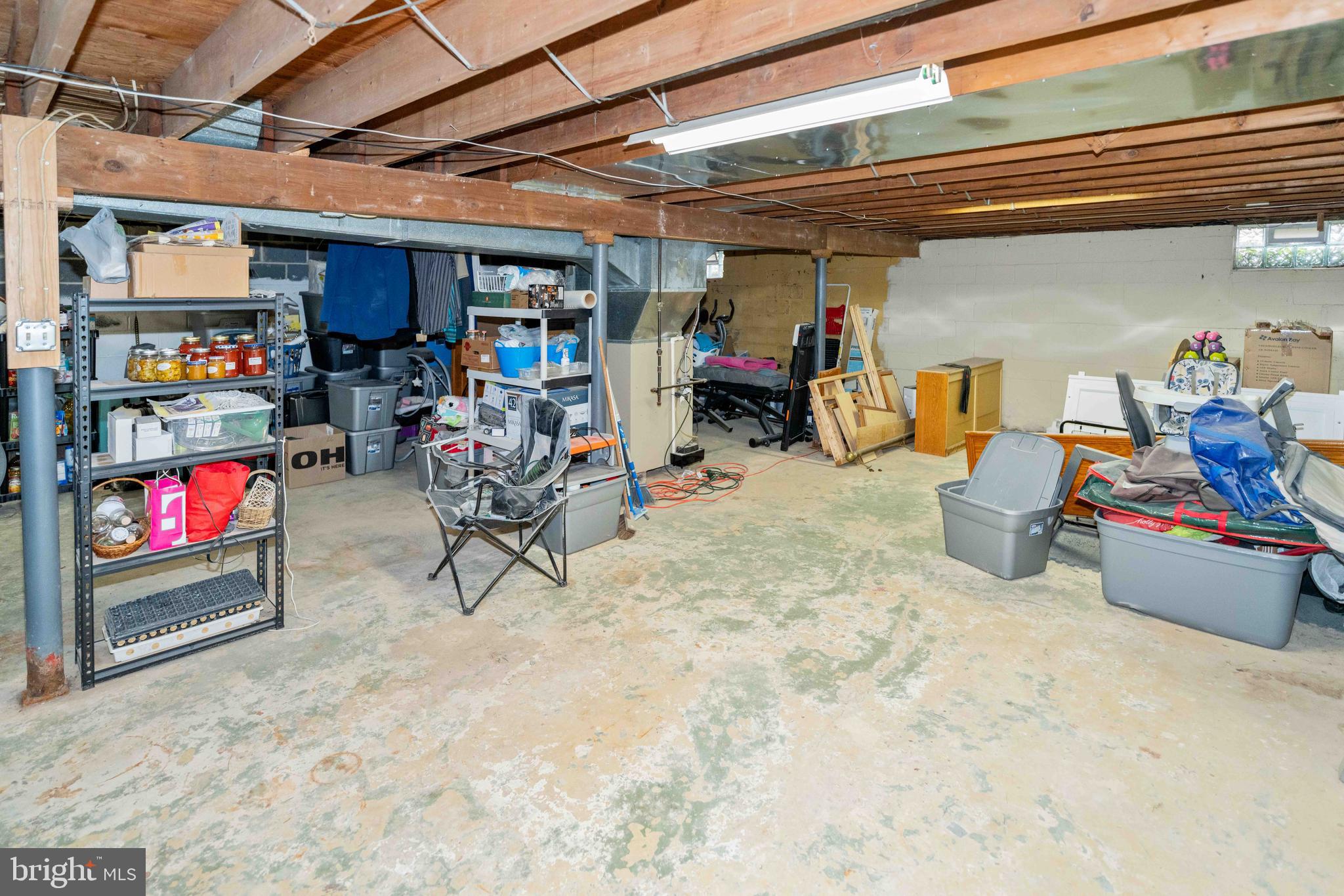 DELMONT MANOR - Residential