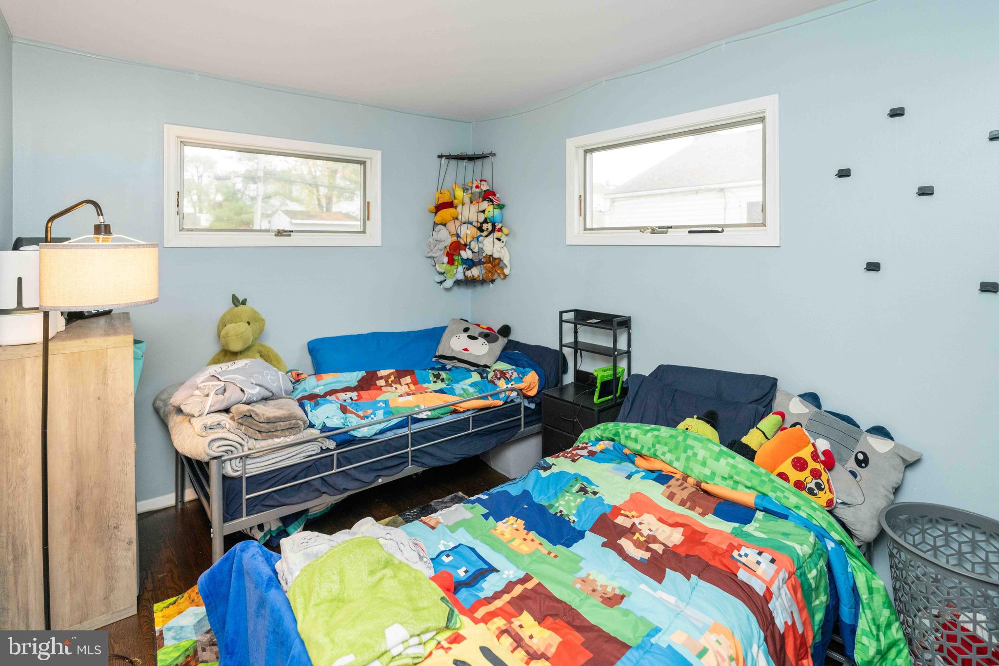 DELMONT MANOR - Residential