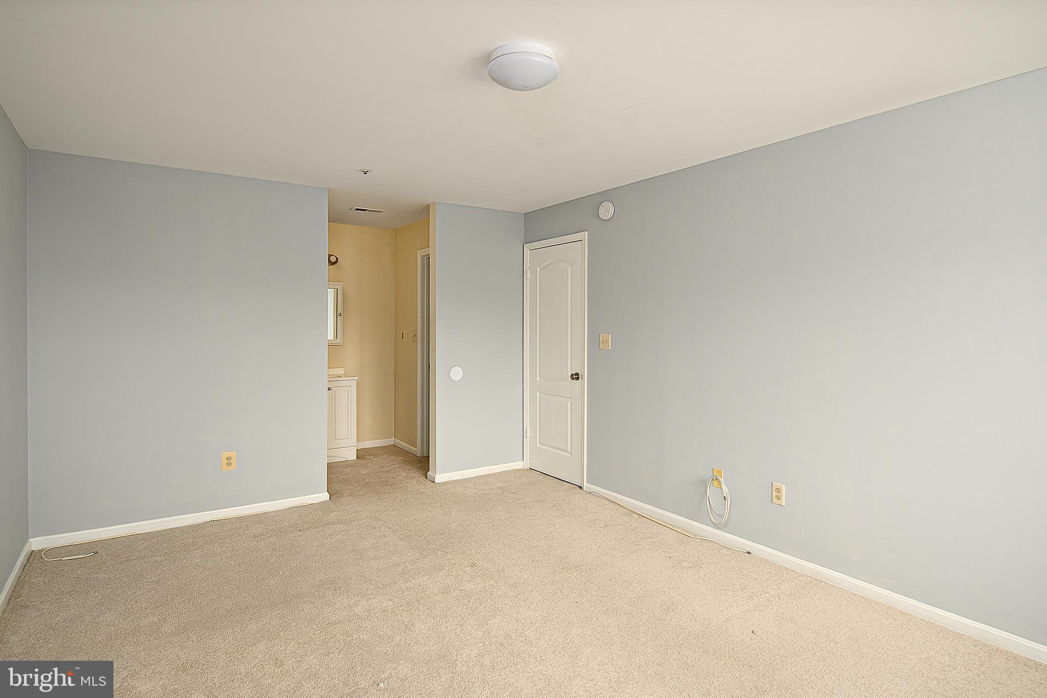 MONTGOMERY RUN - Residential Lease