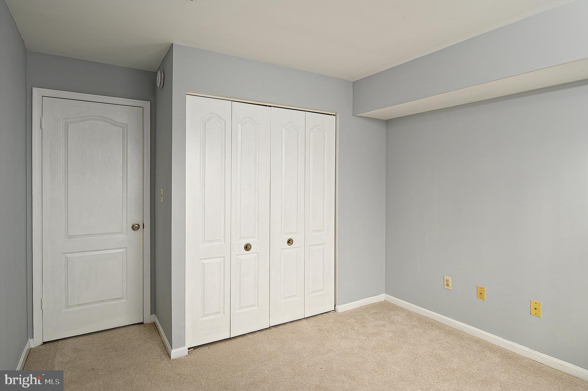 MONTGOMERY RUN - Residential Lease