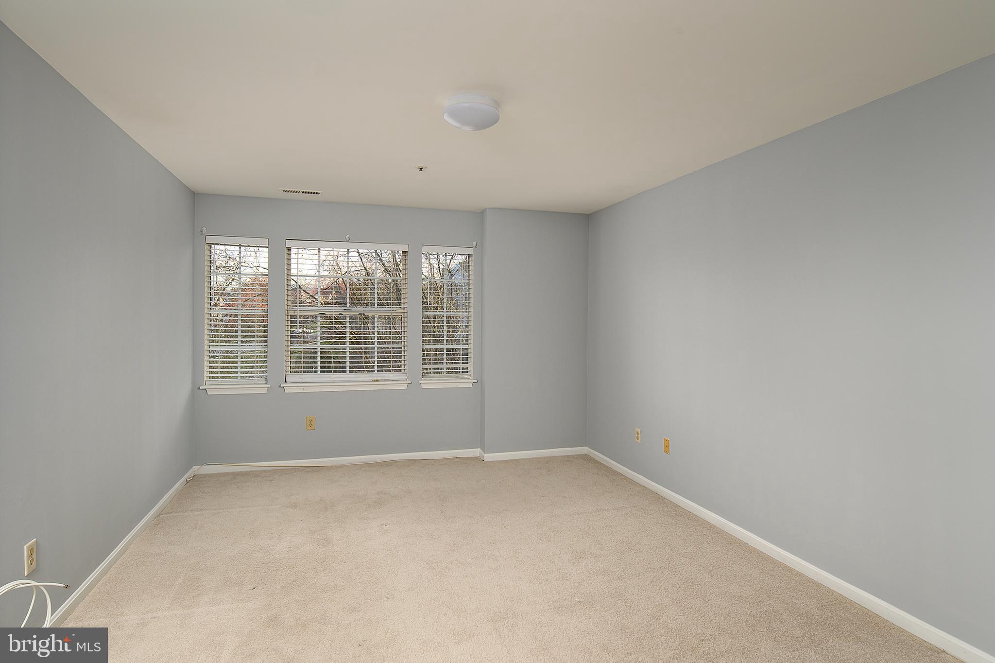 MONTGOMERY RUN - Residential Lease