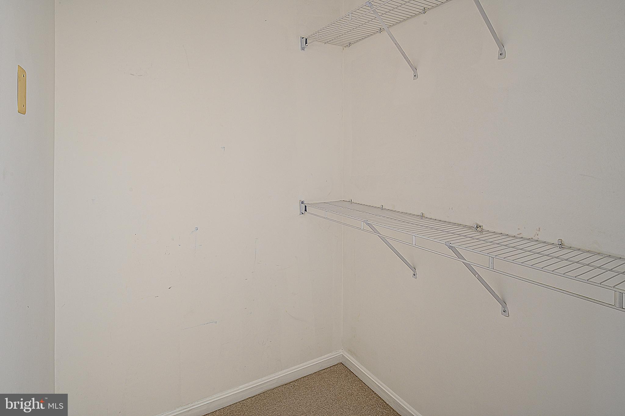 MONTGOMERY RUN - Residential Lease