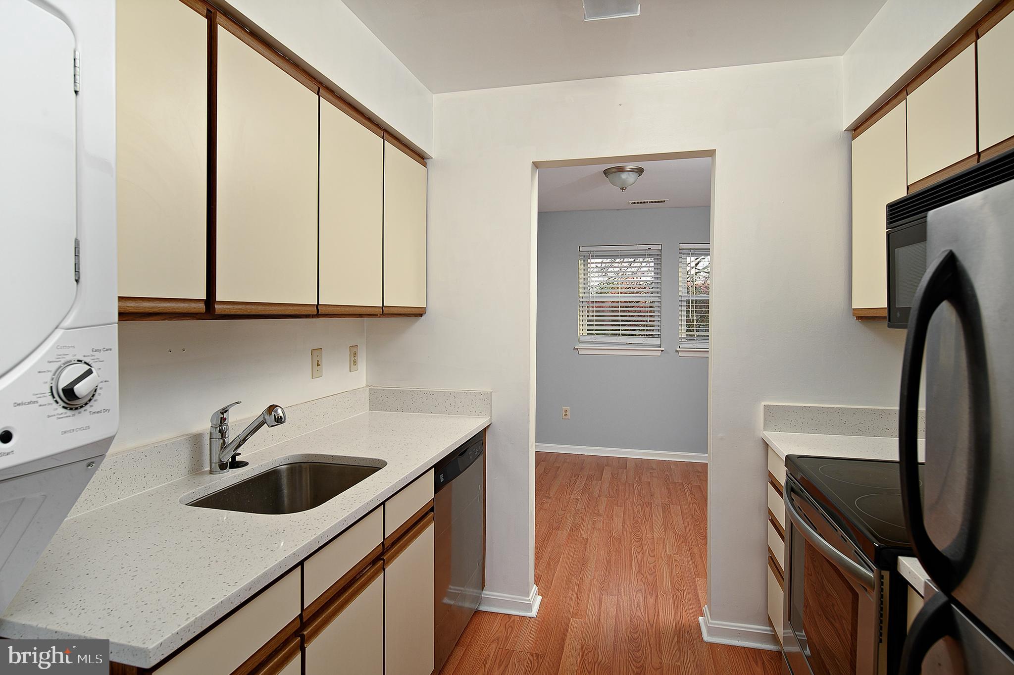 MONTGOMERY RUN - Residential Lease