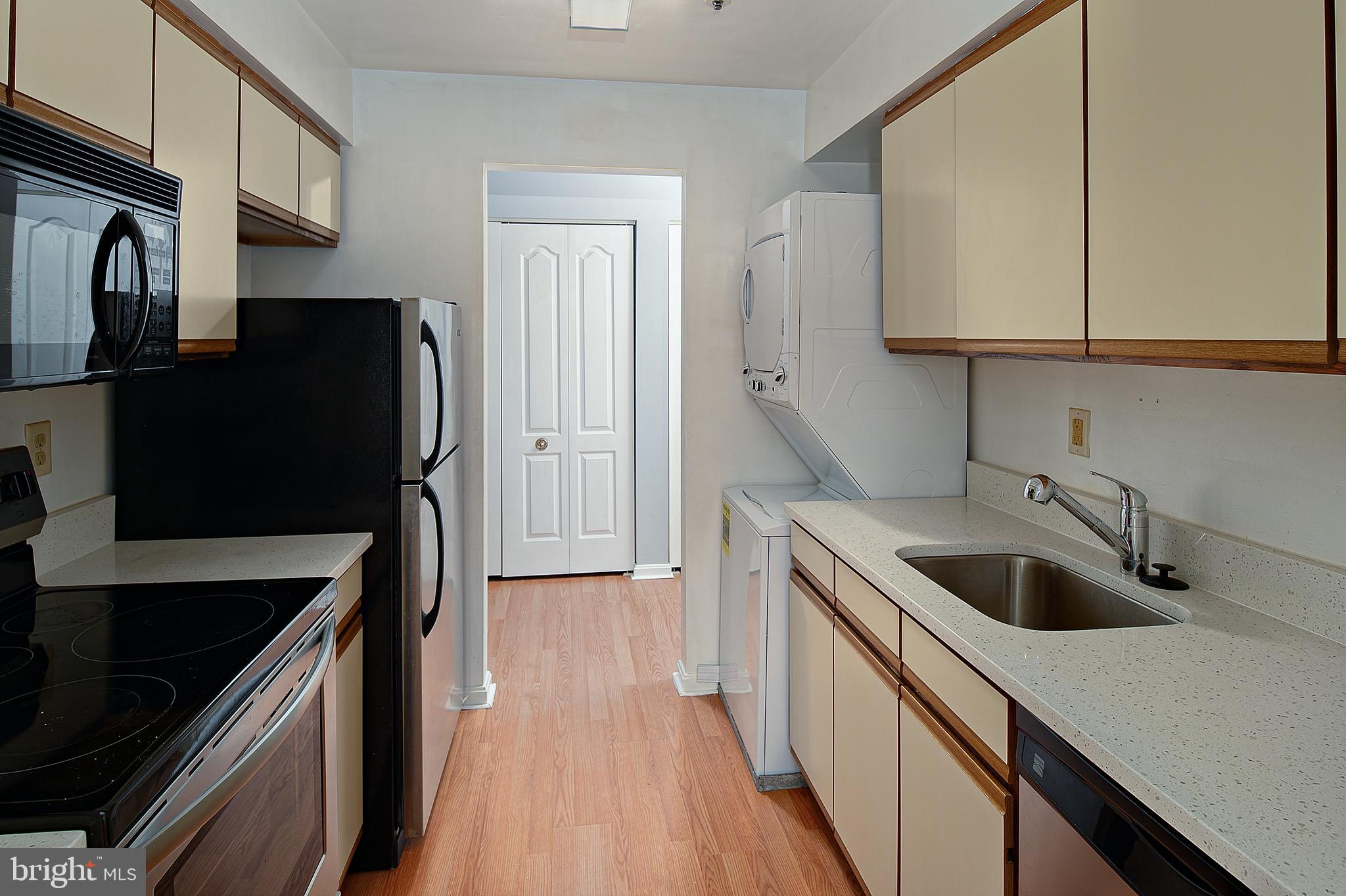 MONTGOMERY RUN - Residential Lease