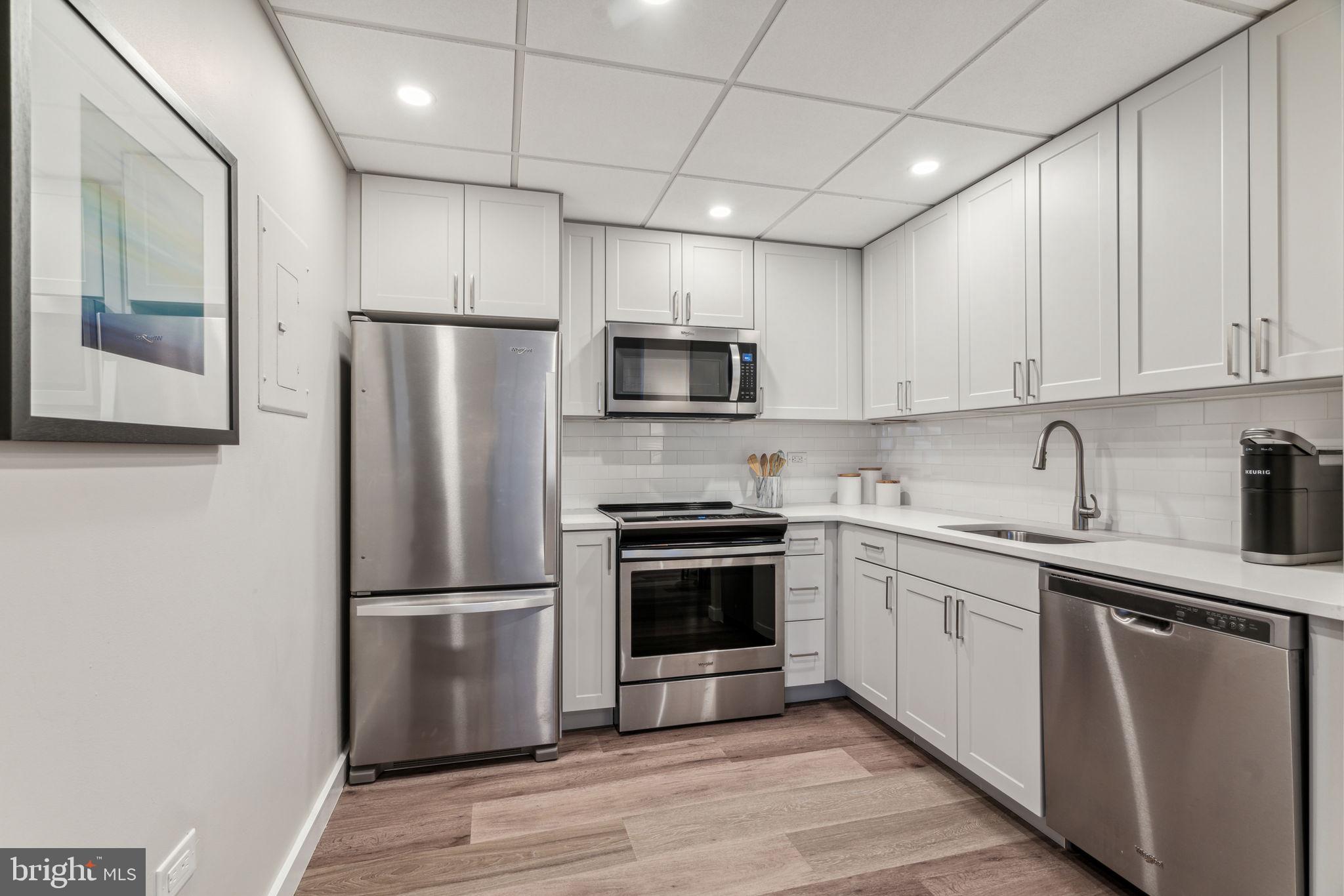 WASHINGTON SQ - Residential Lease